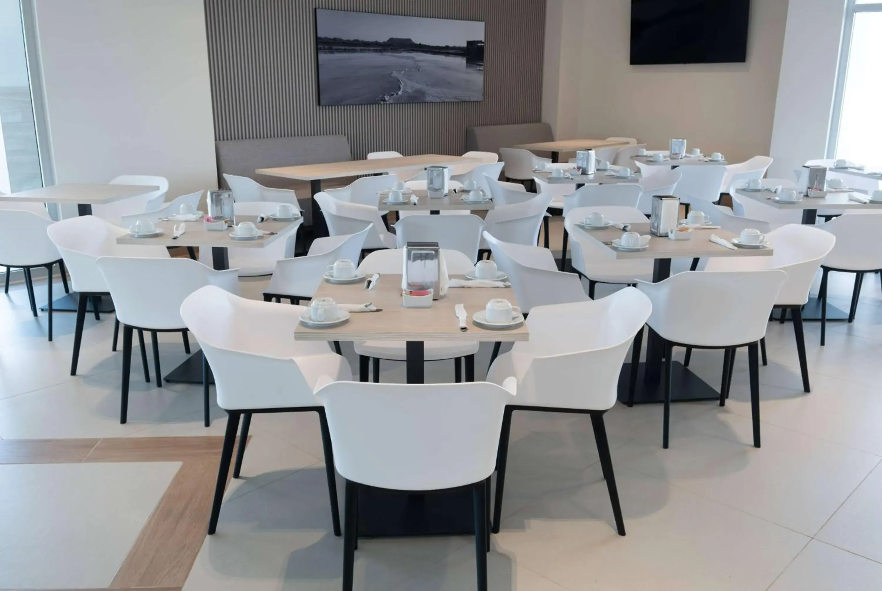 Restaurant/places to eat in Wyndham Garden El Morro Montecristi Restaurant/places to eat in Wyndham Garden El Morro Montecristi