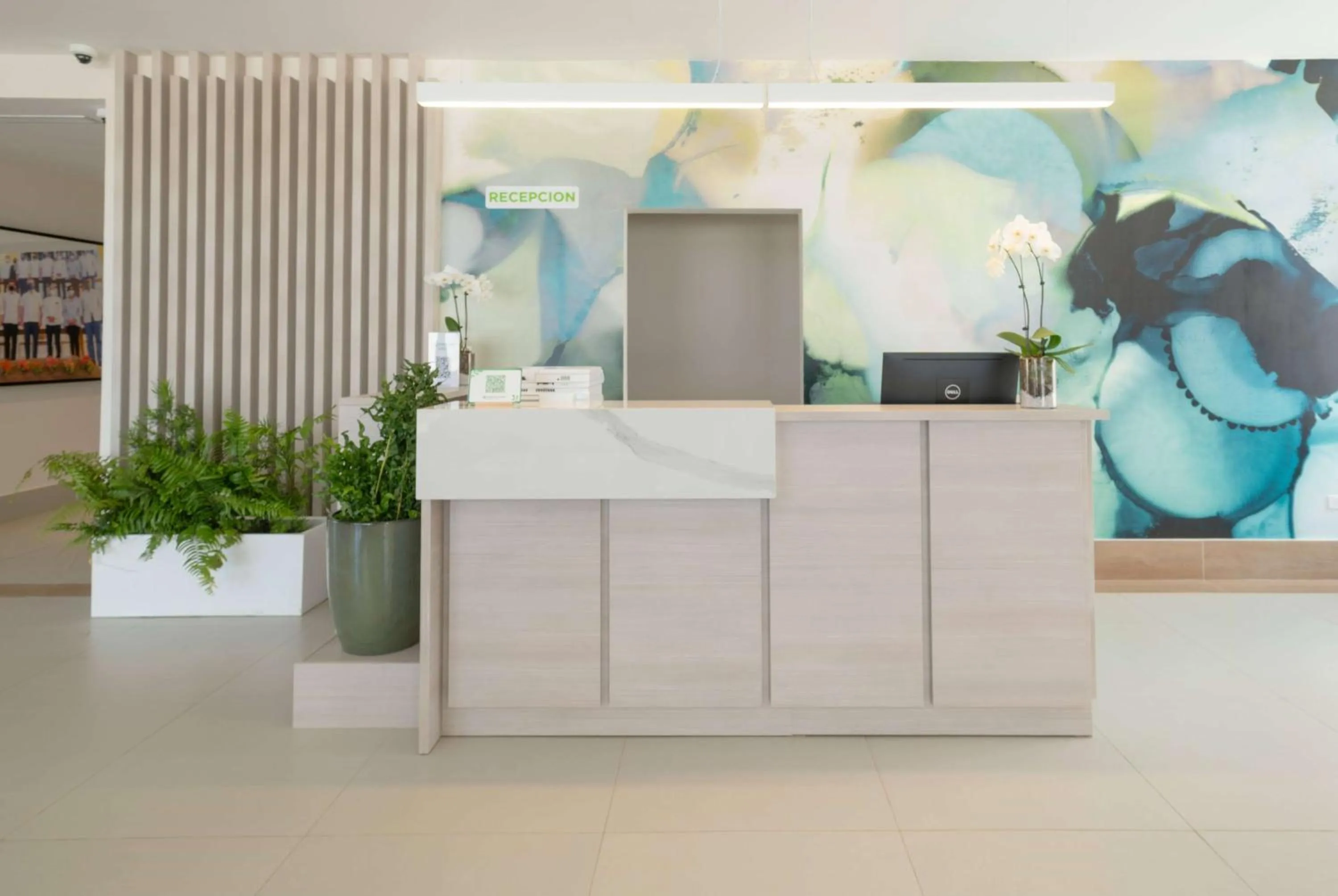 Lobby or reception in Wyndham Garden El Morro Montecristi
