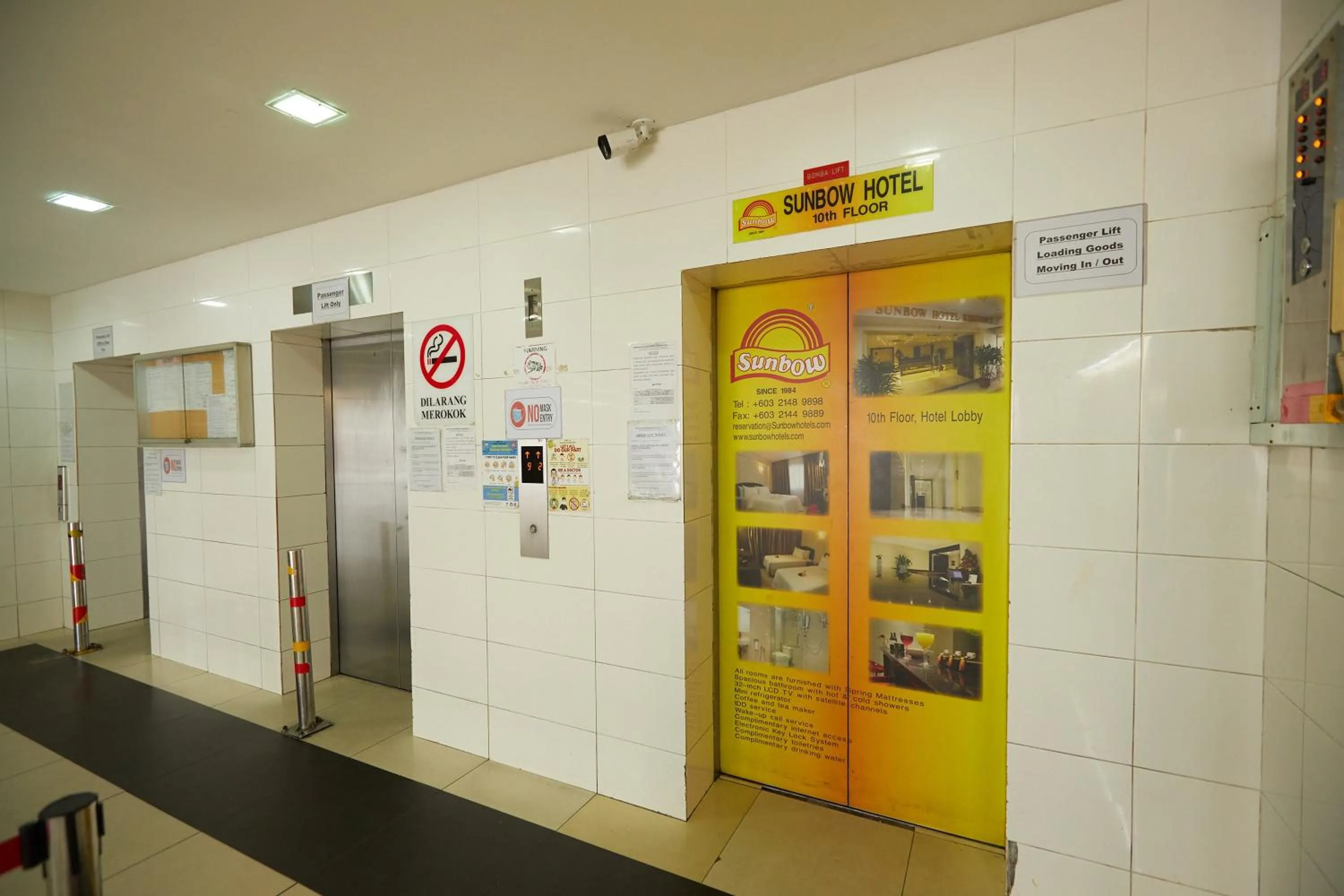 elevator in SunGold Inn