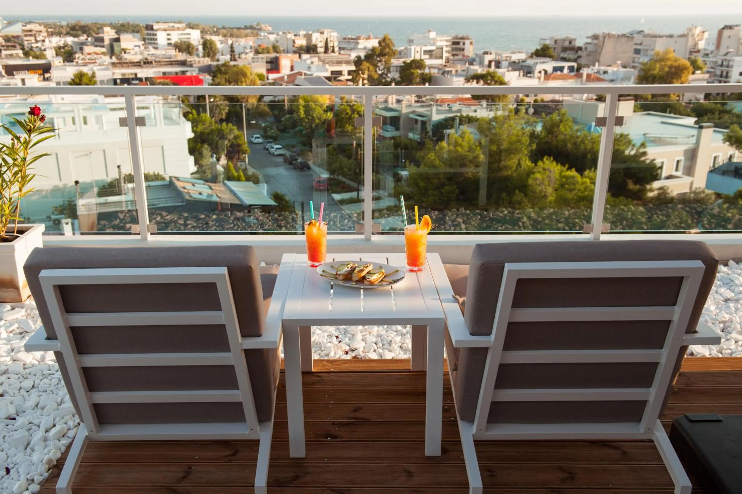 Food and drinks in Scale Suites