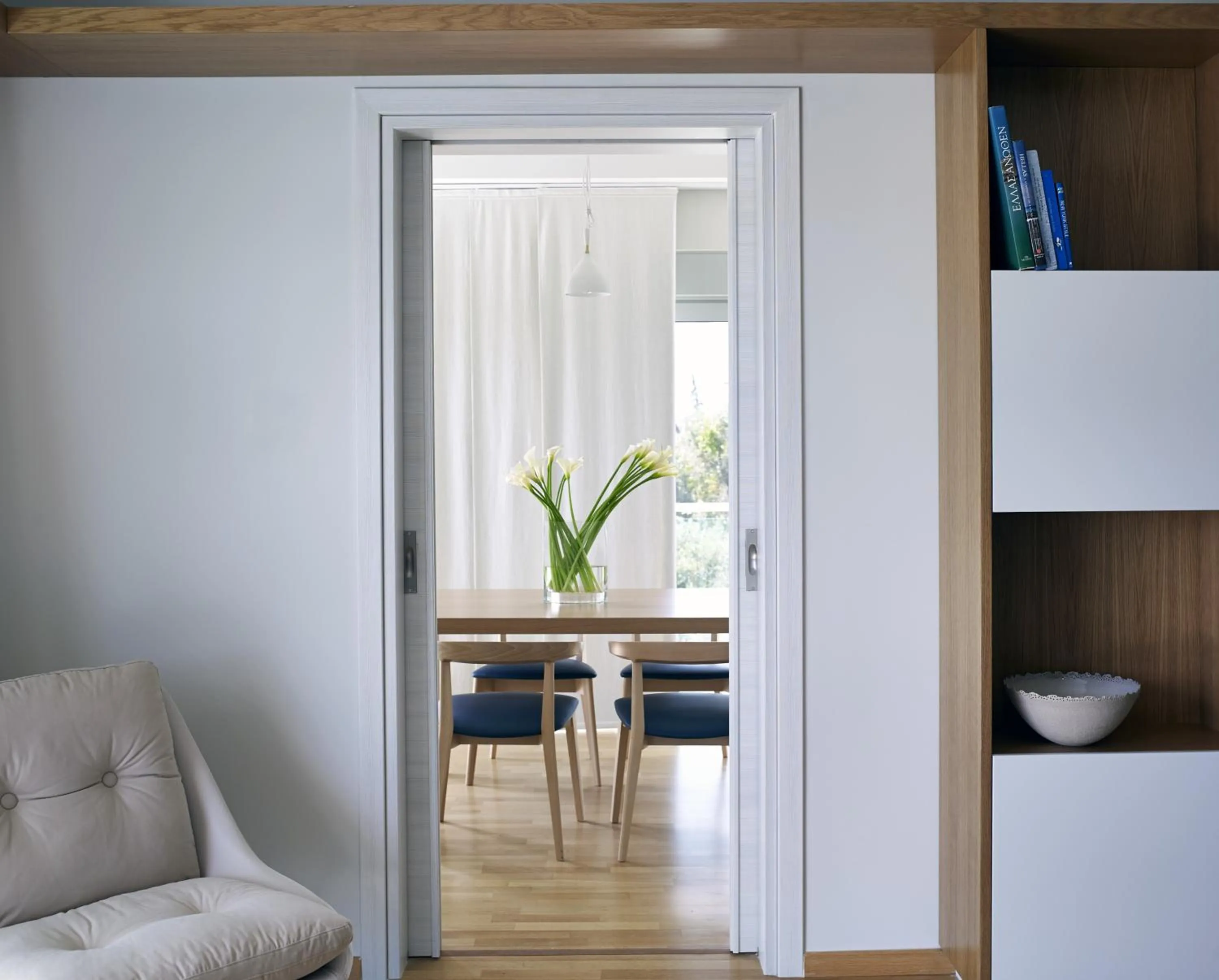 Dining area in Scale Suites