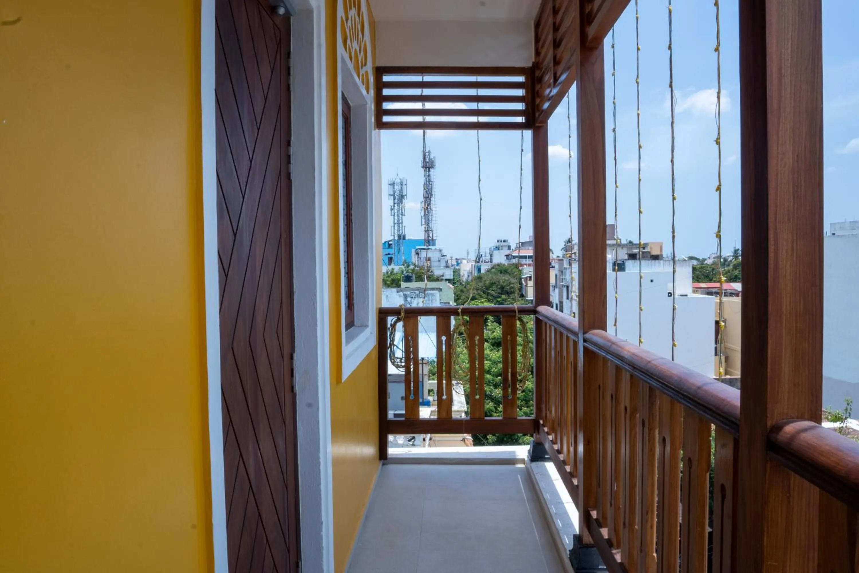 Balcony/Terrace in Le Suresh Guest House