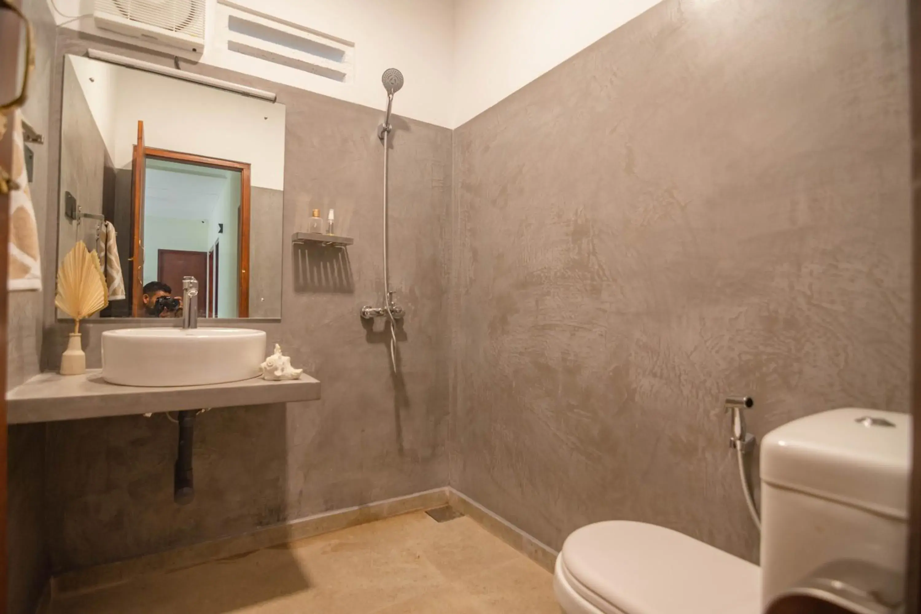 Standard Double Room with Shared Bathroom in Sattva Ahangama Standard Double Room with Shared Bathroom in Sattva Ahangama