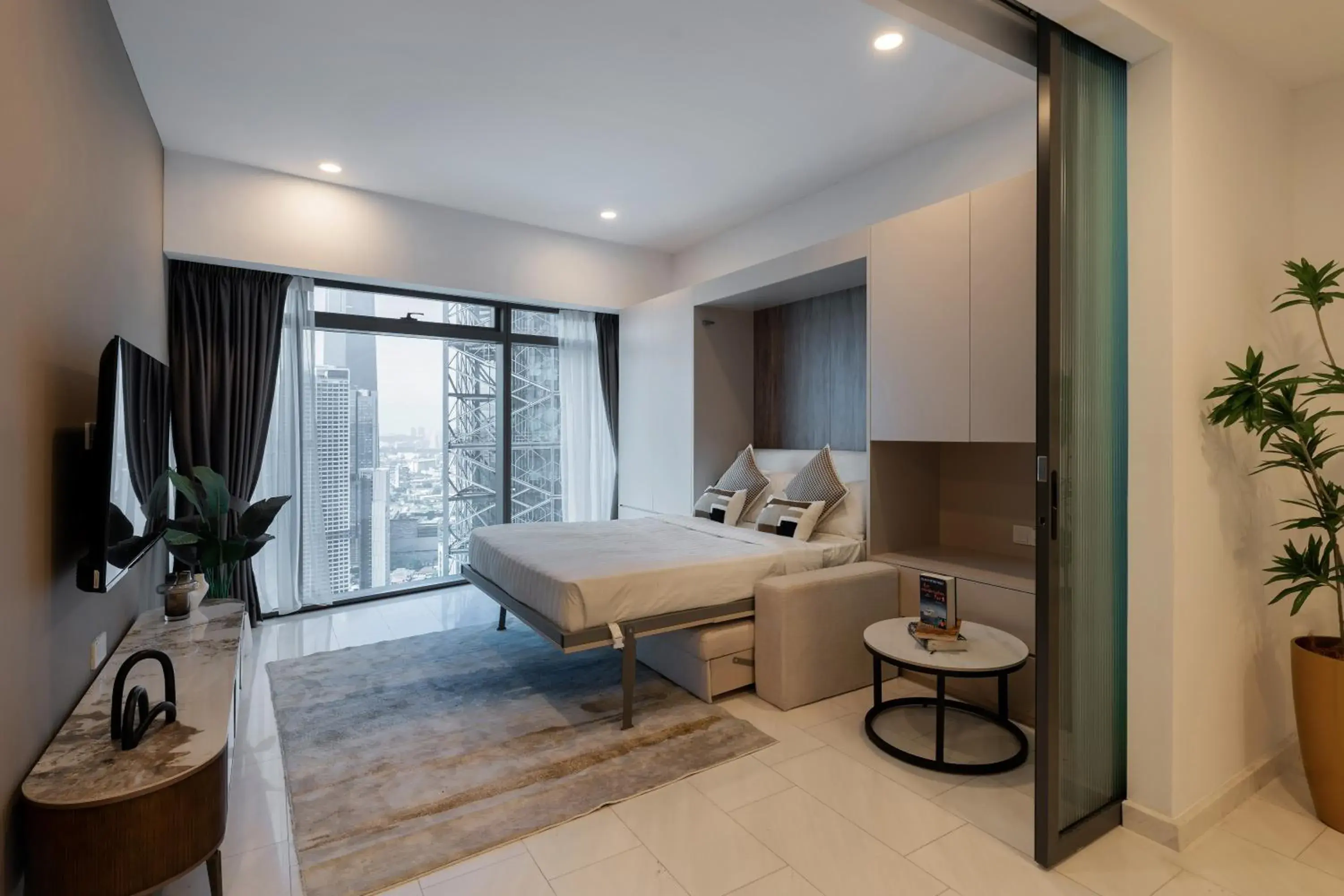 One Deluxe Bedroom in Eaton Residences by Sutera at KLCC One Deluxe Bedroom in Eaton Residences by Sutera at KLCC