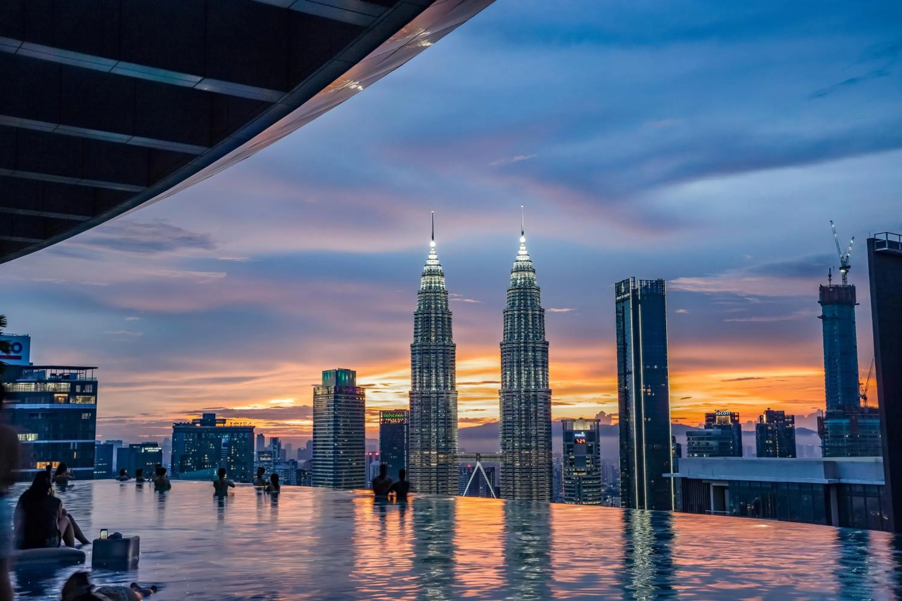 Swimming pool in Eaton Residences by Sutera at KLCC