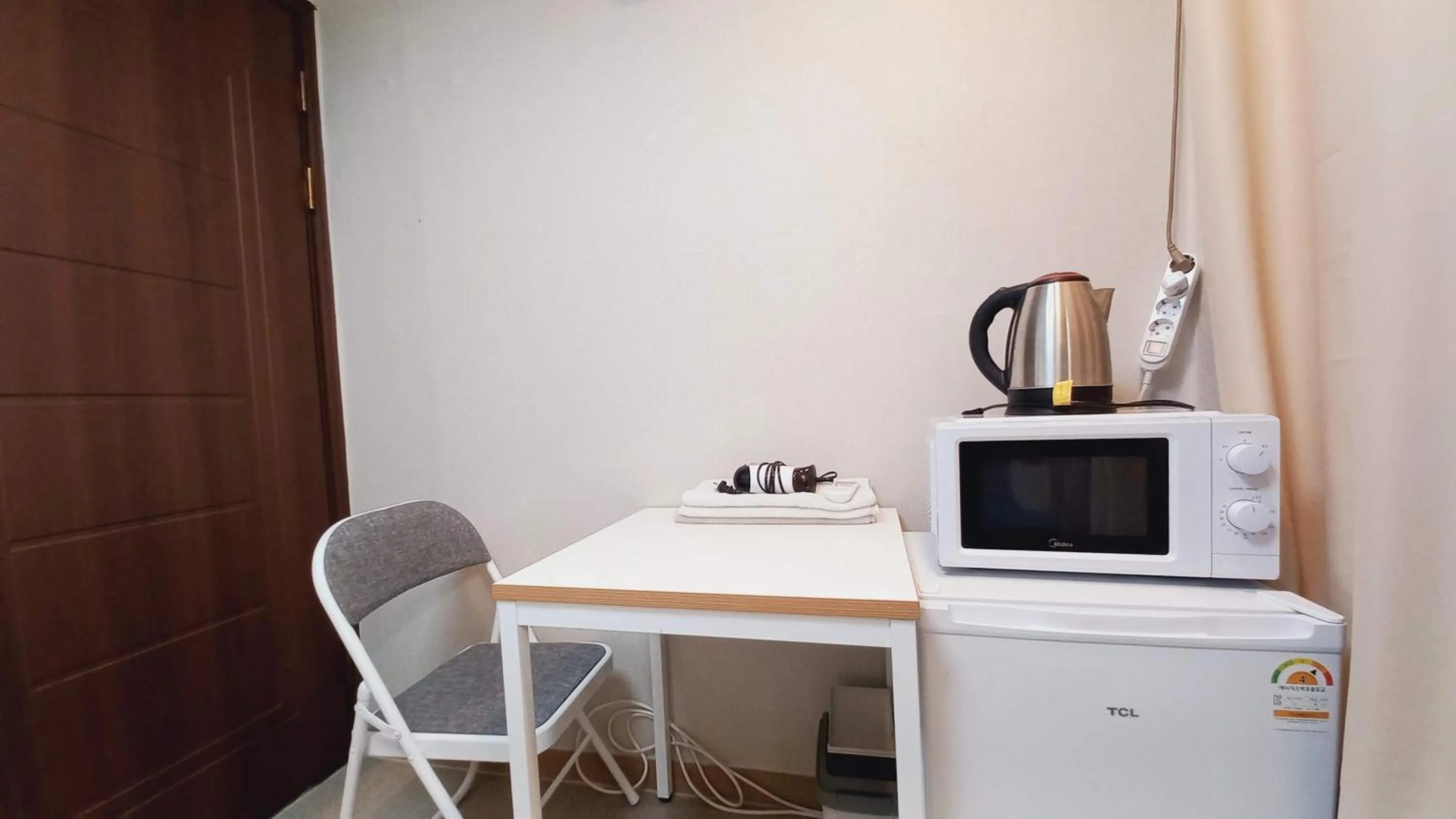 Dining area in Sujeongjang Inn