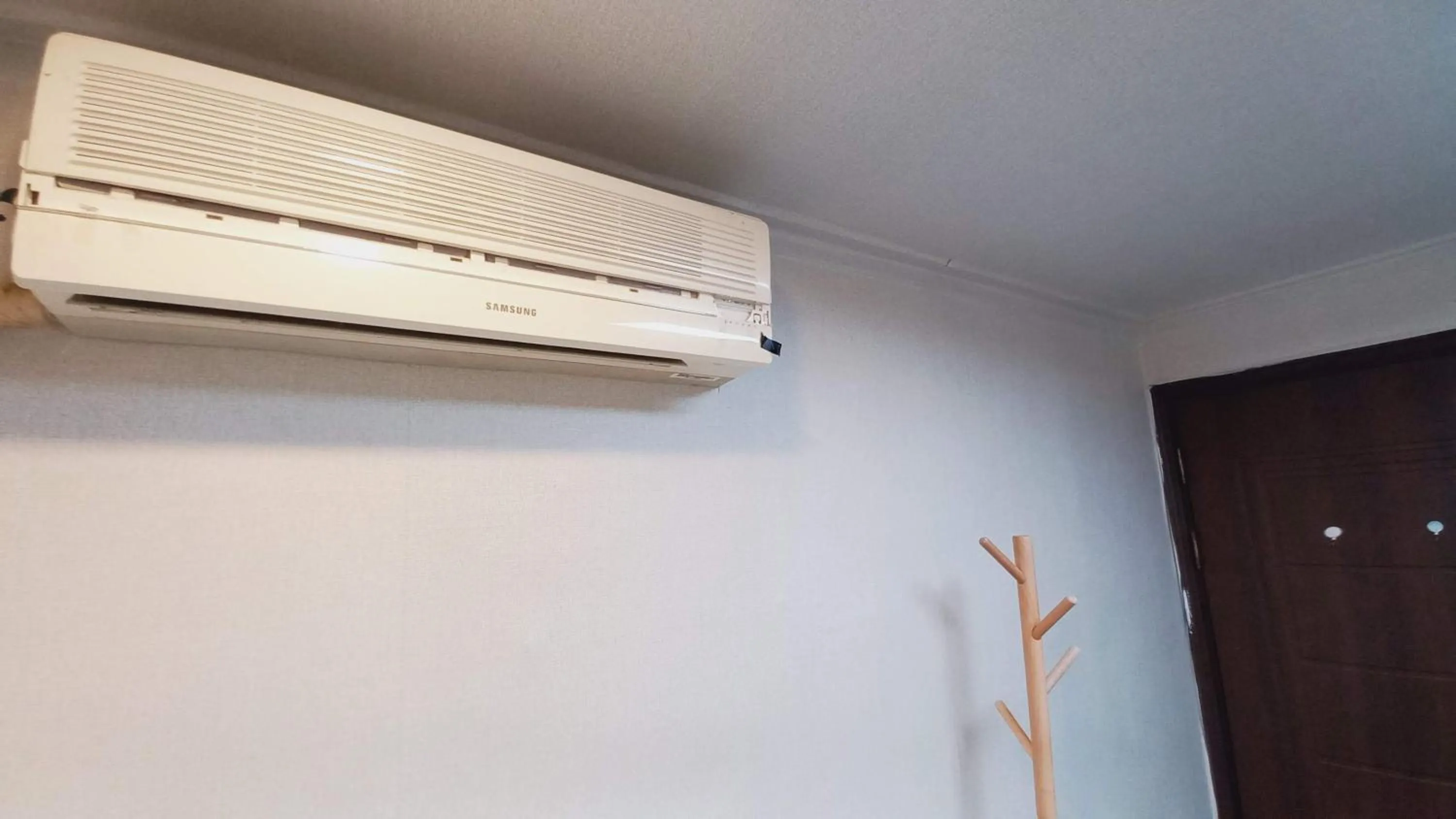 wardrobe in Sujeongjang Inn