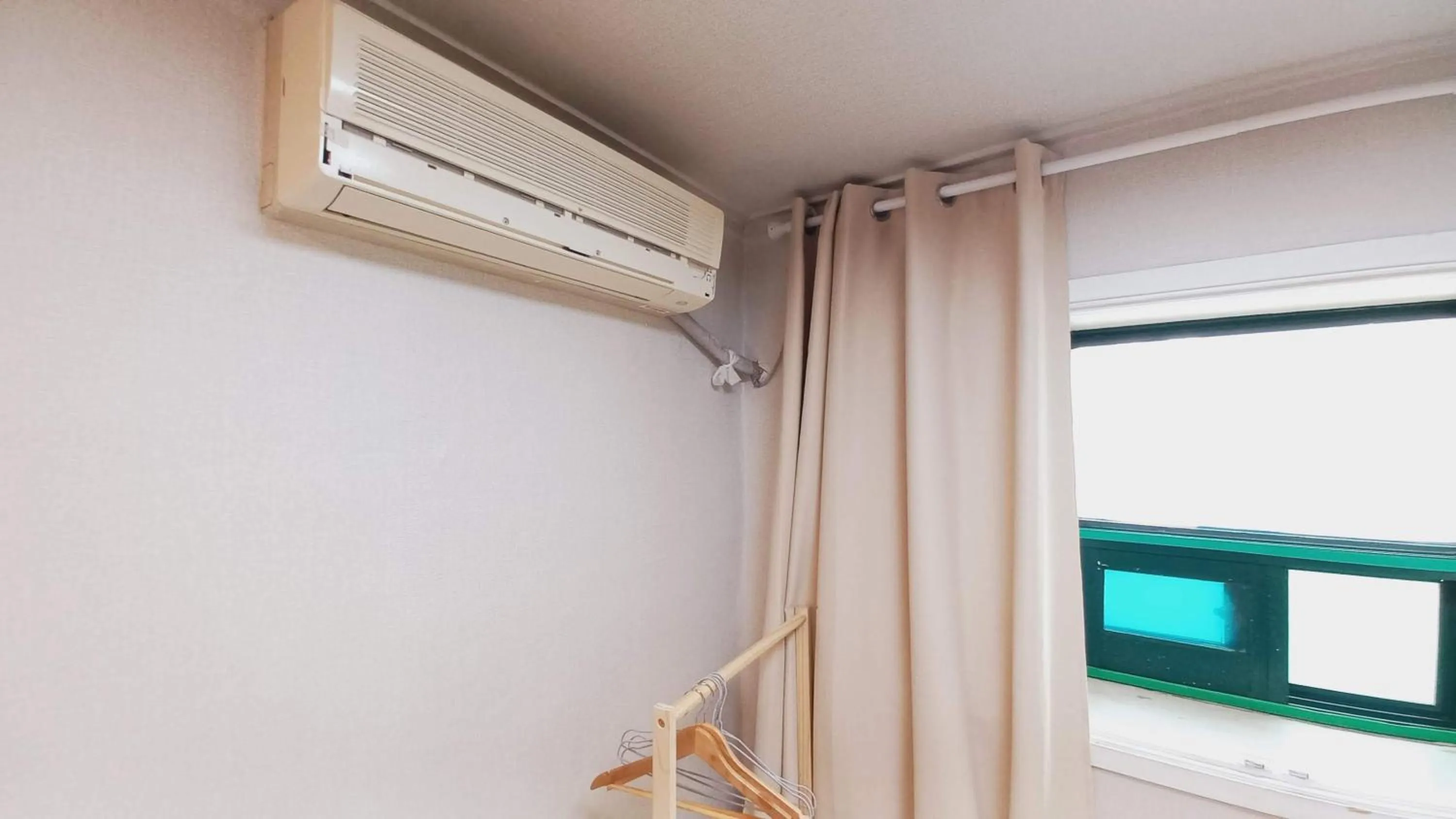 Photo of the whole room in Sujeongjang Inn