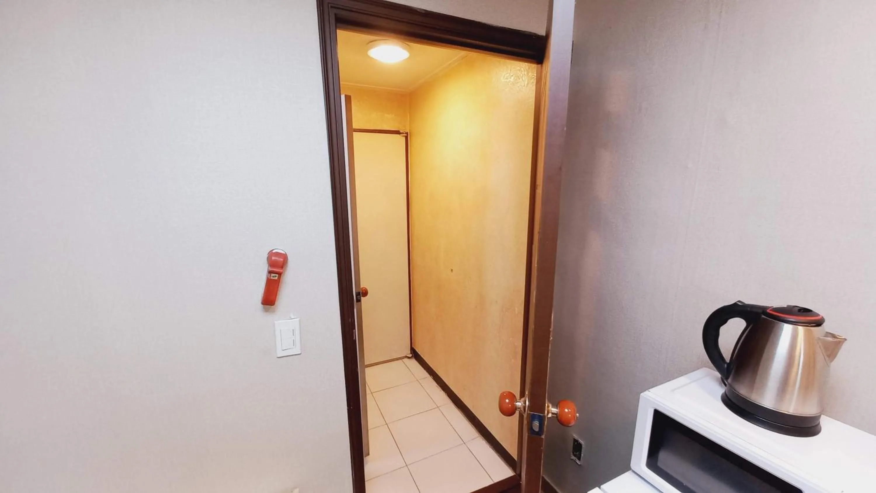 Photo of the whole room in Sujeongjang Inn