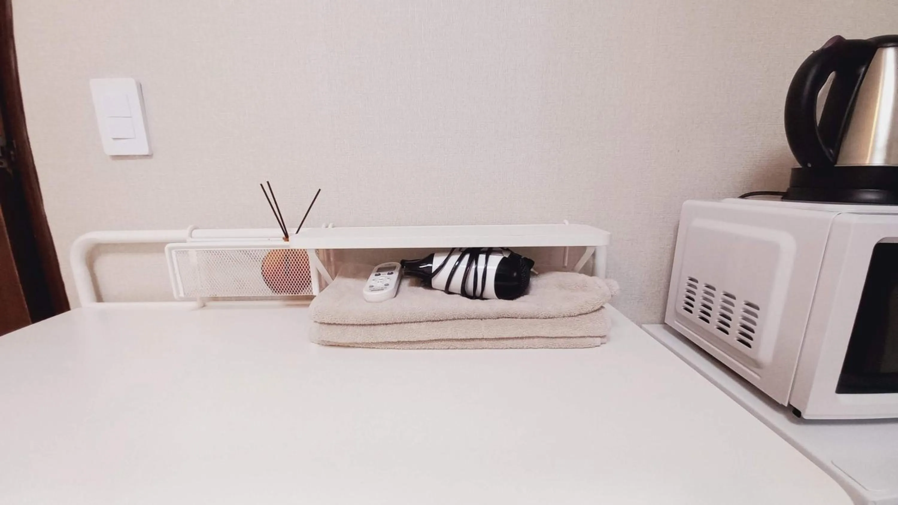 Photo of the whole room, Bed in Sujeongjang Inn