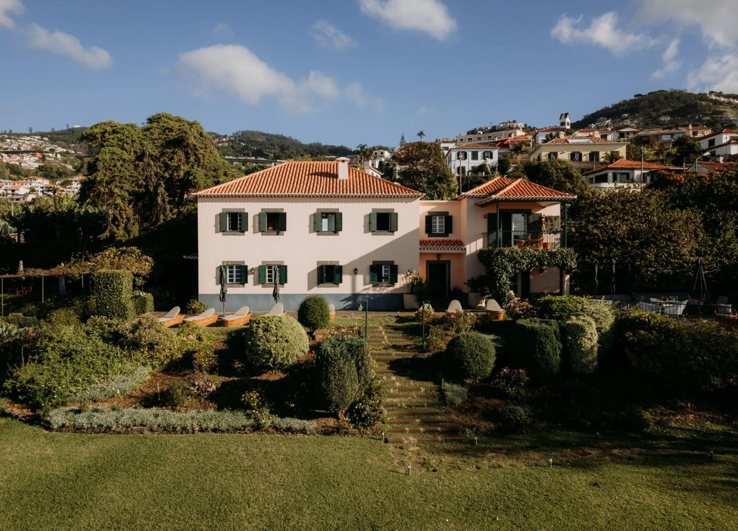 Property building in Quinta São Gonçalo