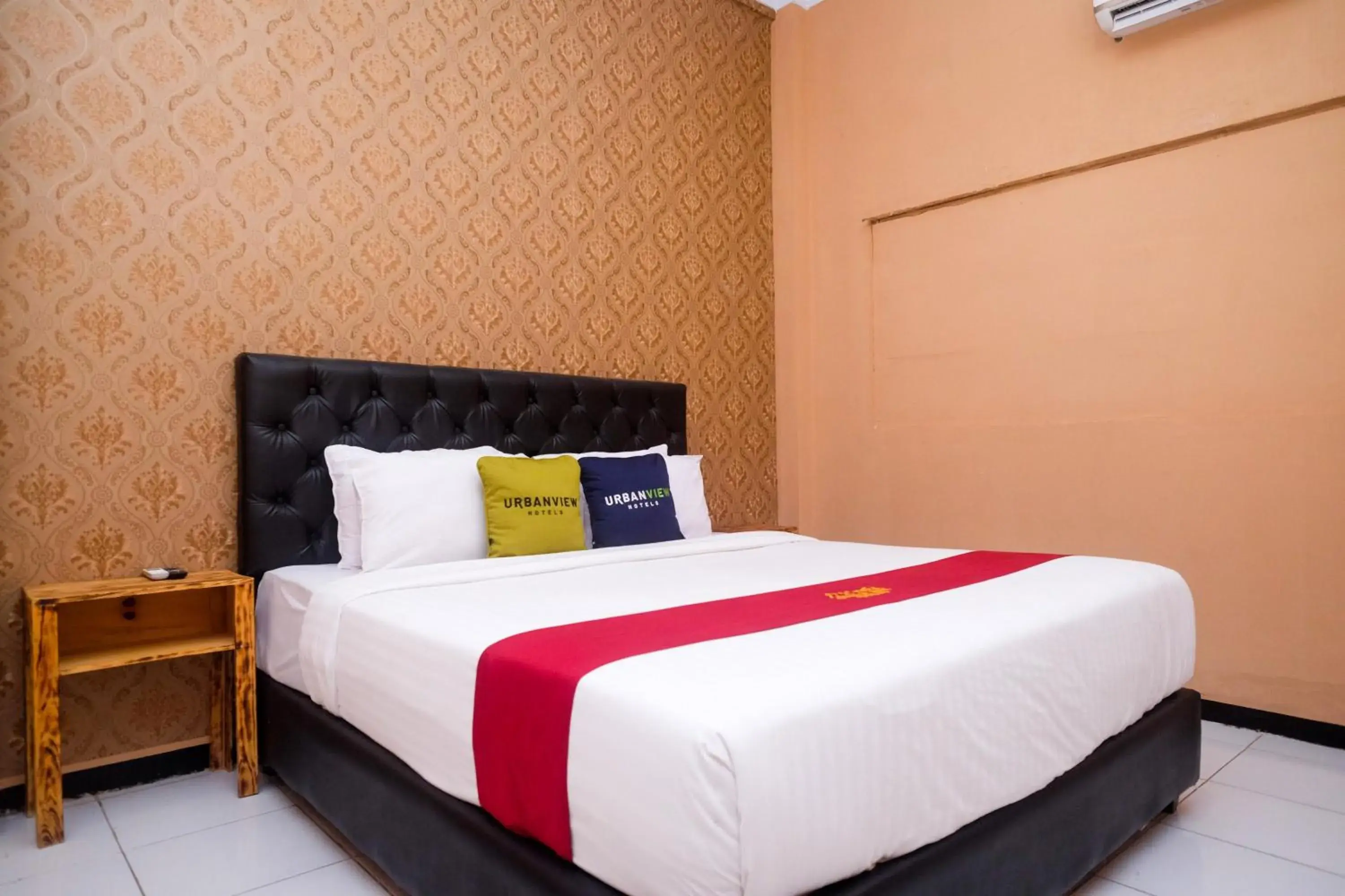 Bed in Urbanview Hotel L'Tefa Pemalang Bed in Urbanview Hotel L'Tefa Pemalang