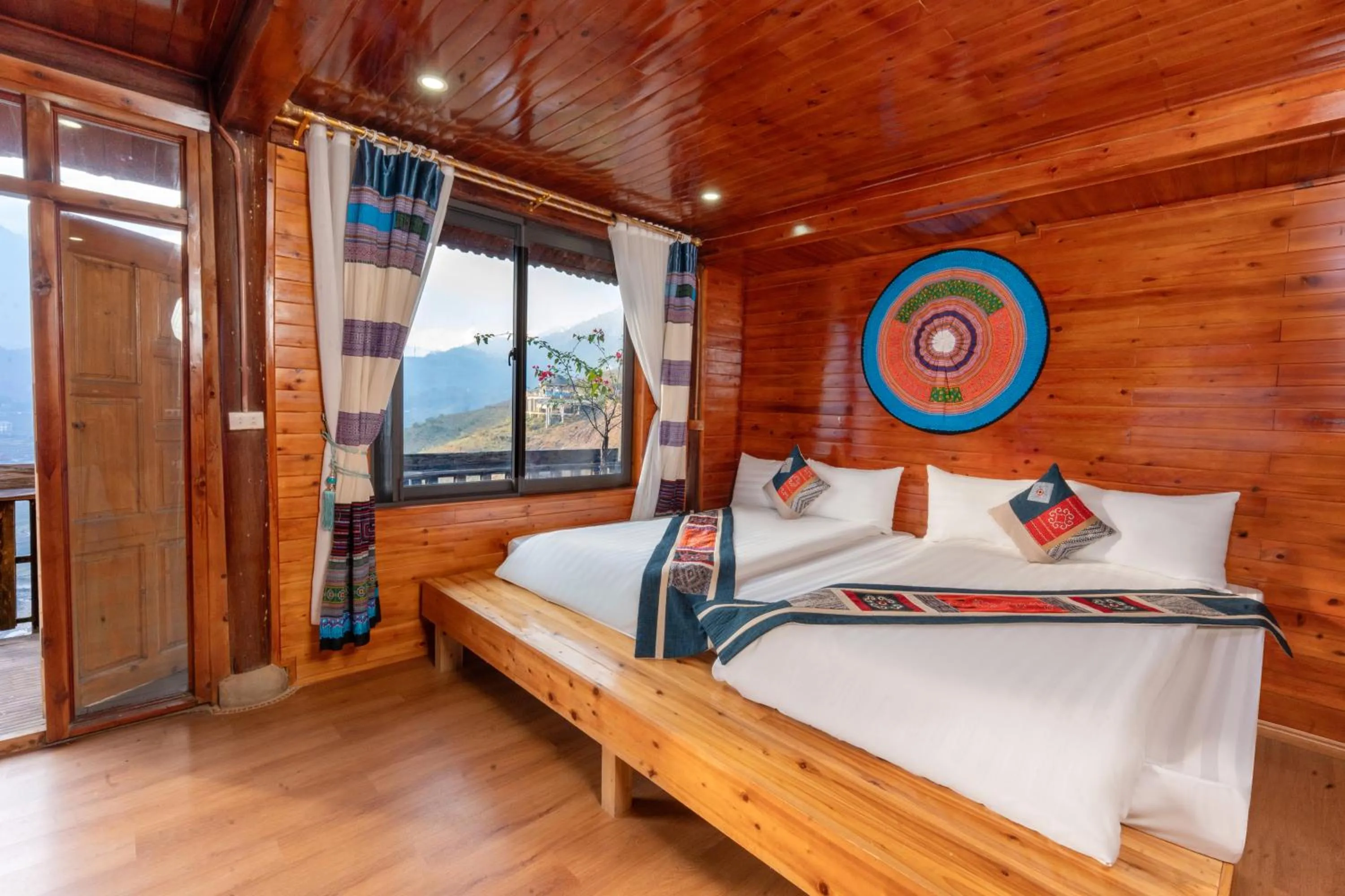 Bedroom, Bed in Muong Hoa River View Hotel