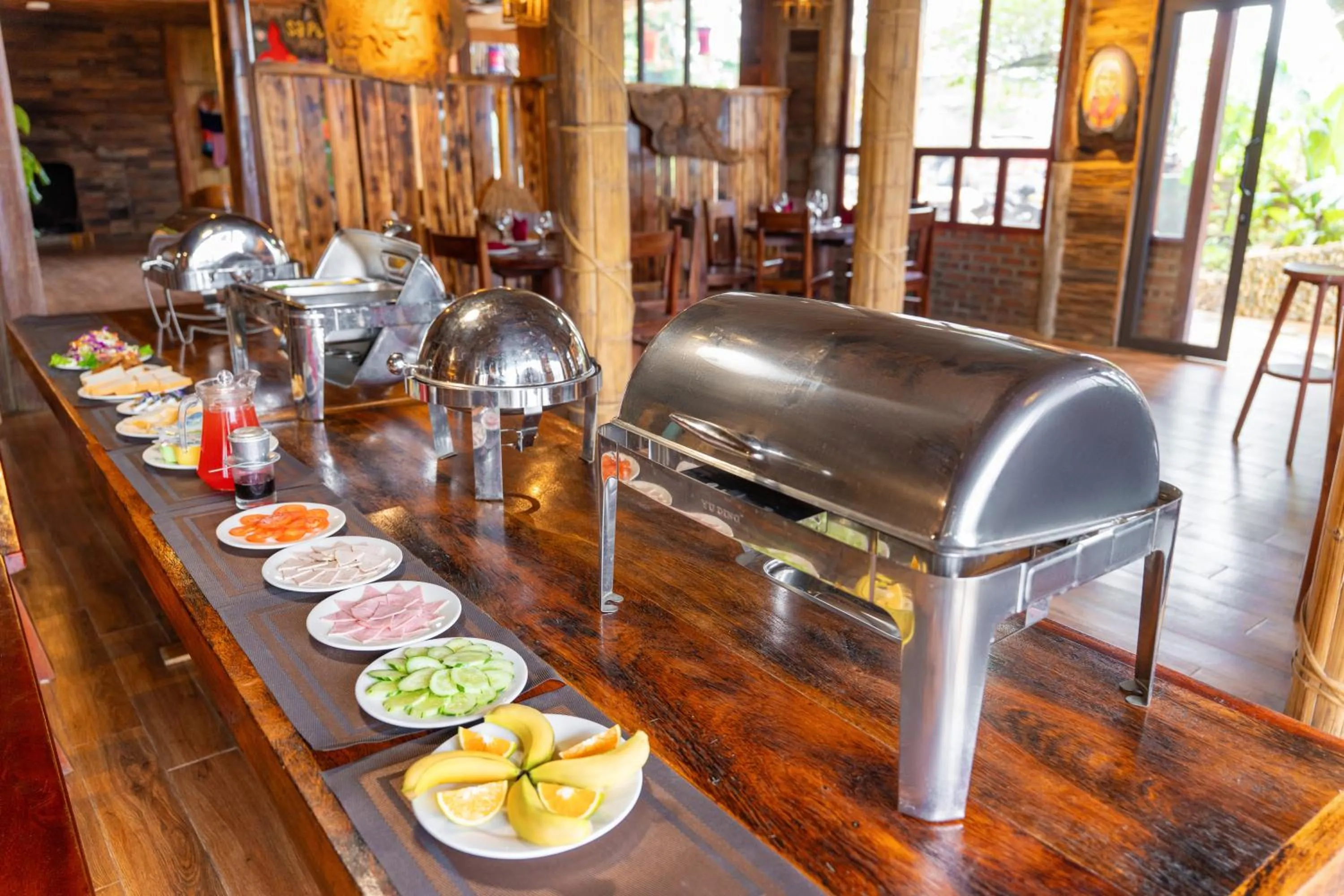 Buffet breakfast in Muong Hoa River View Hotel