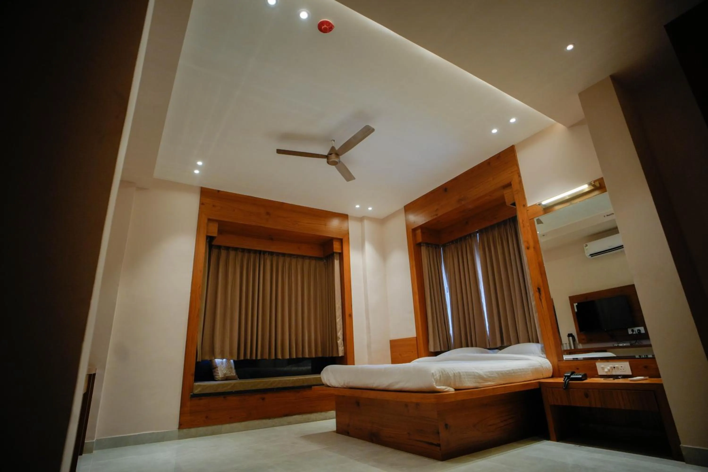 Bed in The Ekling Garh Hotel & Resort