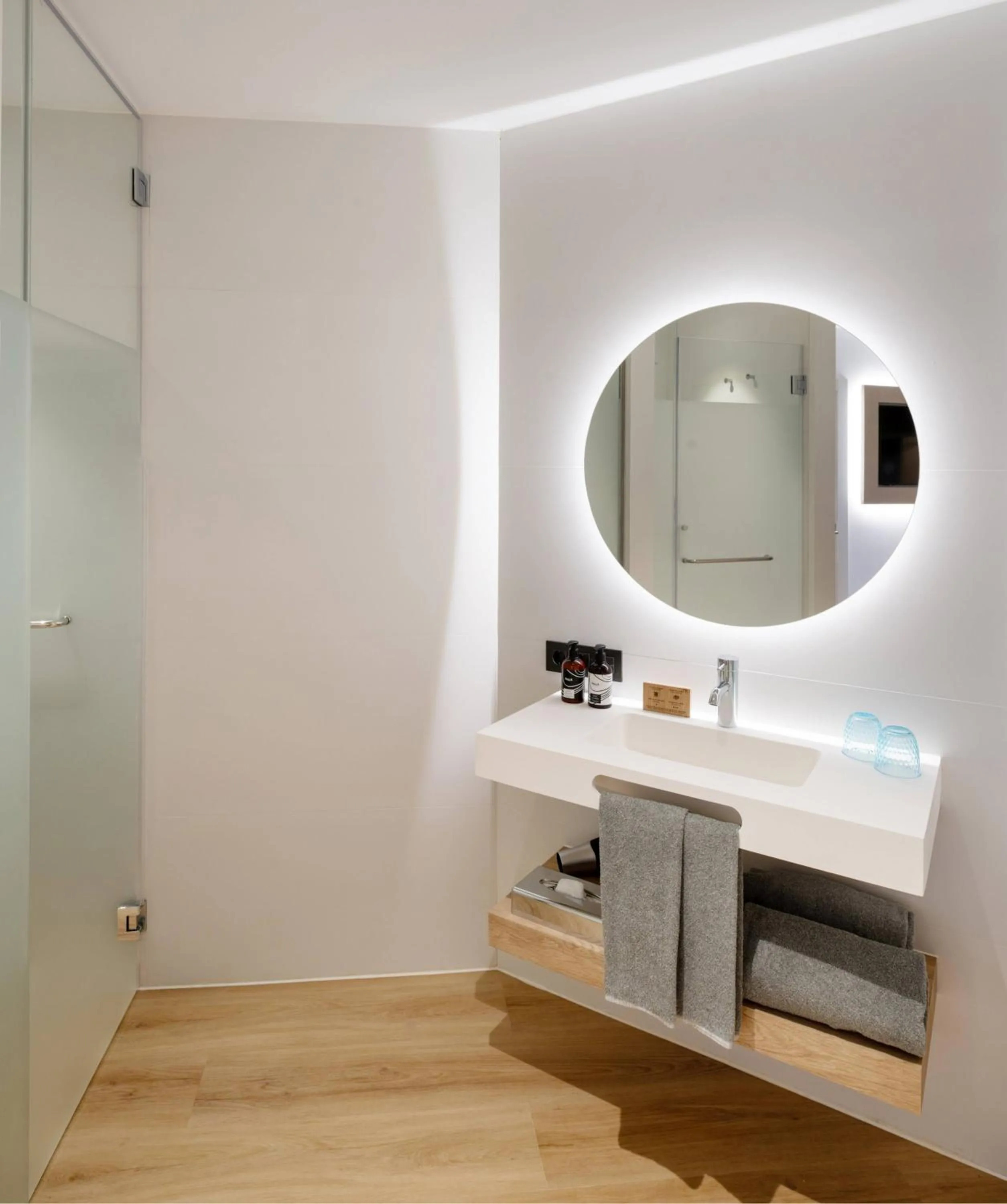 Bathroom in INNSiDE Tenerife Santa Cruz