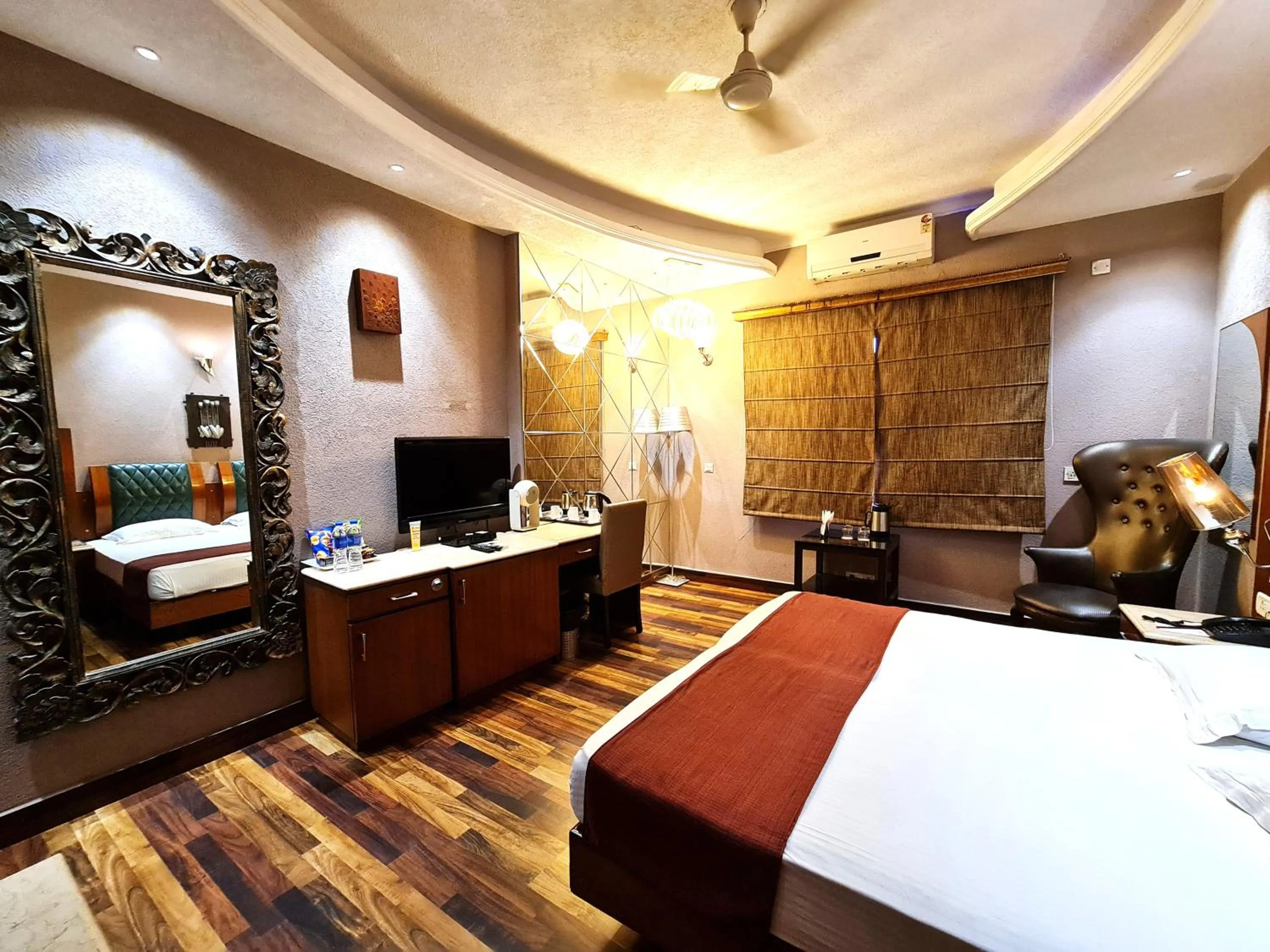 Hotel Royal Castle Grand