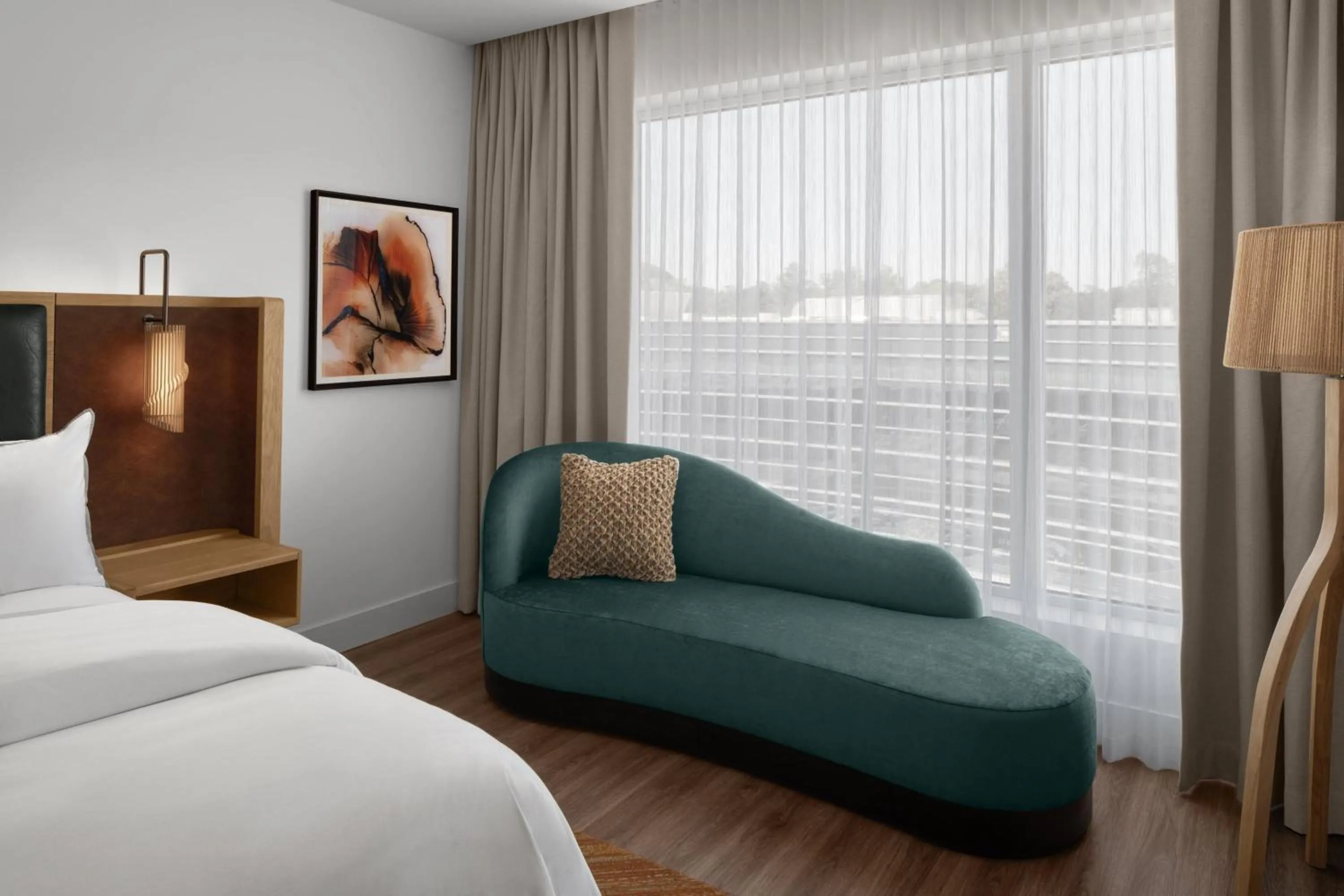 Photo of the whole room, Bed in The Westin Atlanta Gwinnett