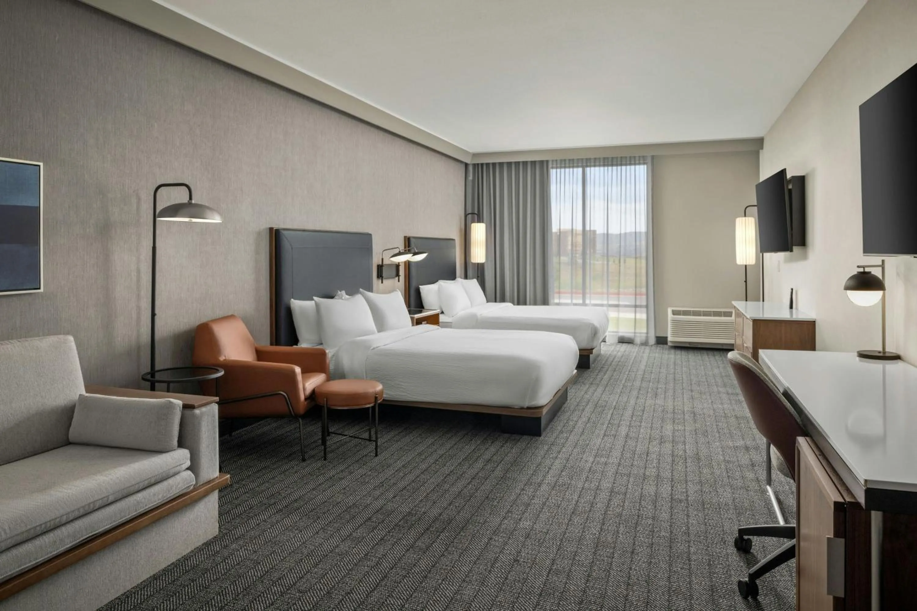 Photo of the whole room, Bed in Courtyard by Marriott Pocatello