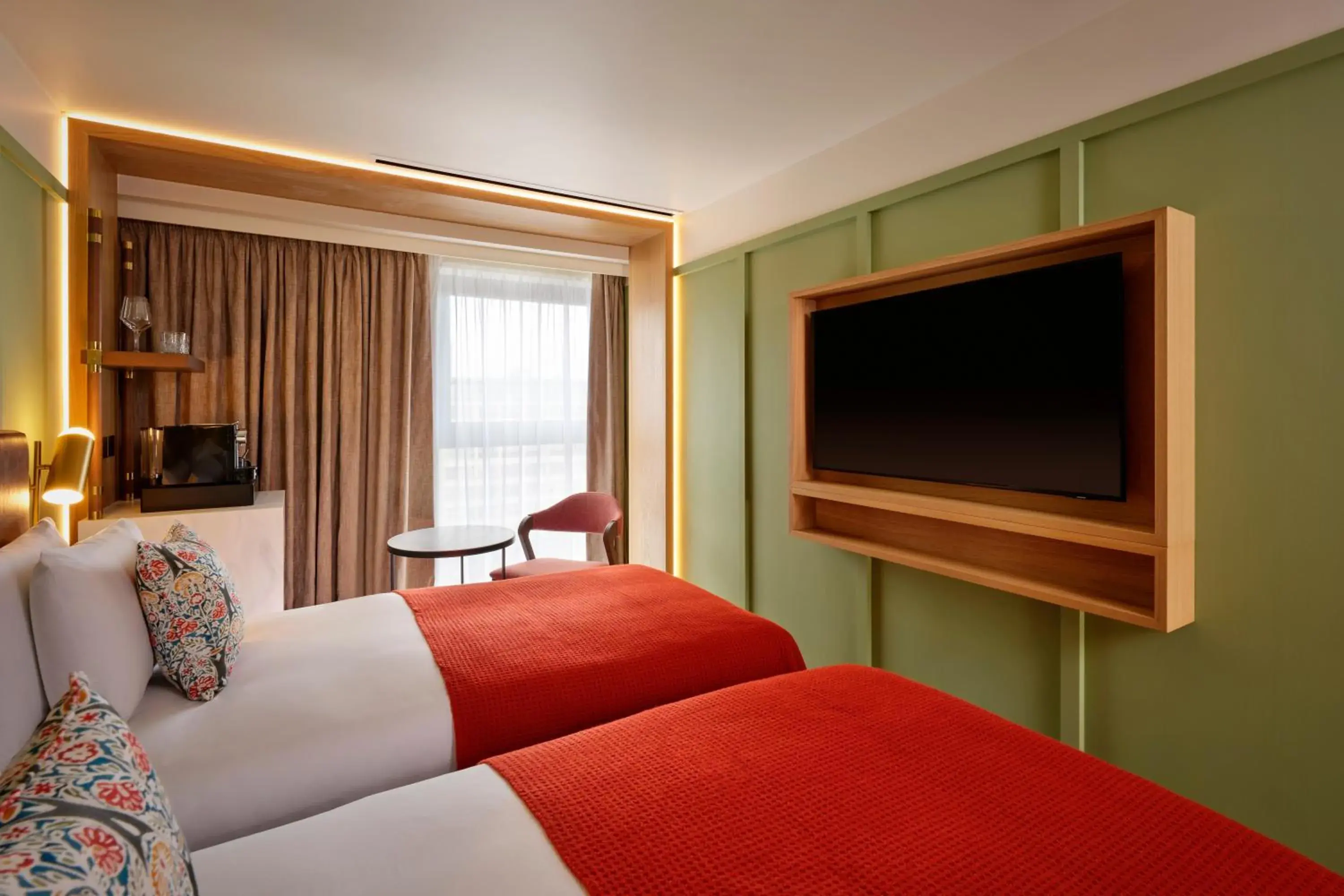 Photo of the whole room, Bed in The Reach at Piccadilly, Manchester, a Tribute Portfolio Hotel Photo of the whole room, Bed in The Reach at Piccadilly, Manchester, a Tribute Portfolio Hotel