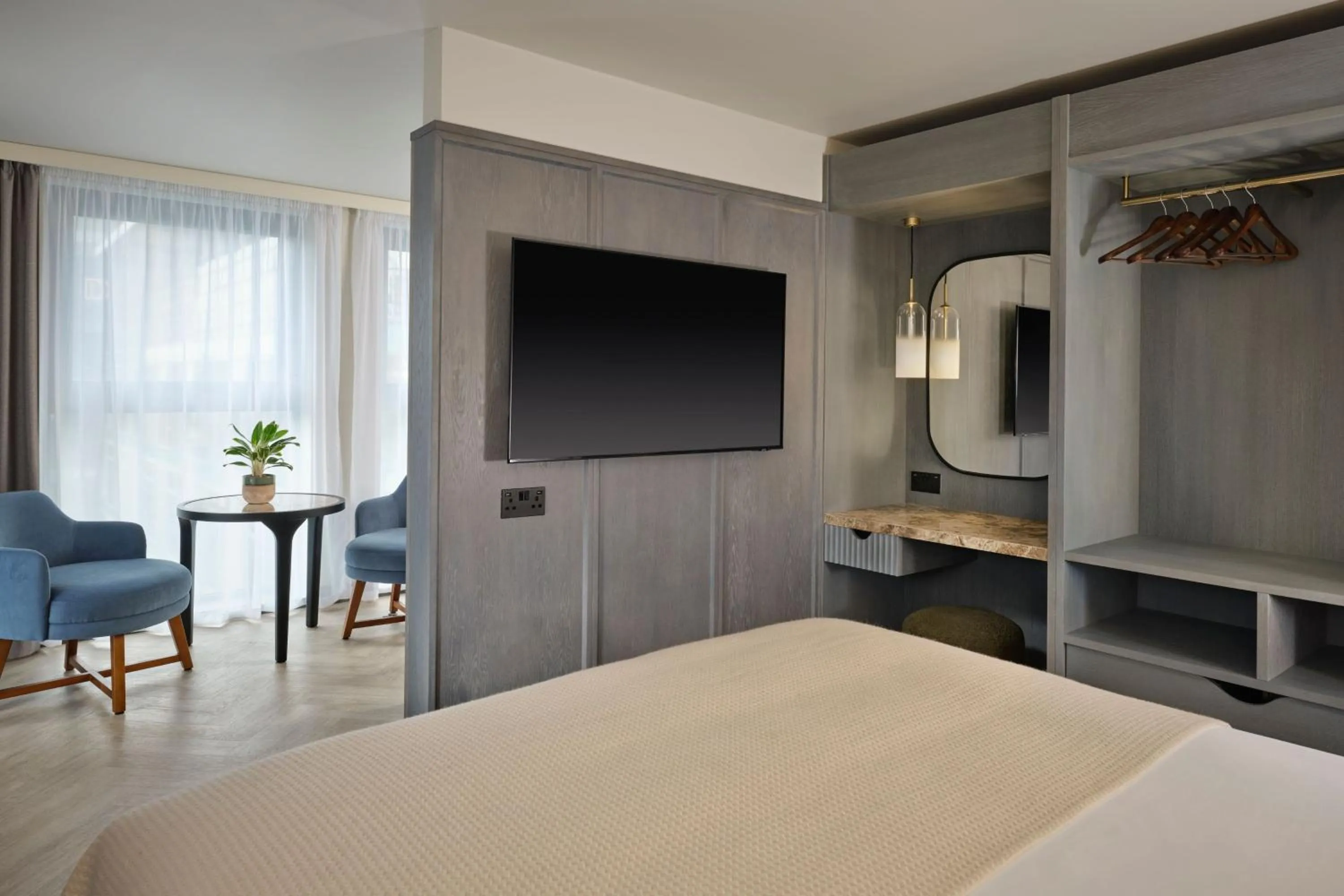 Photo of the whole room, Bed in The Reach at Piccadilly, Manchester, a Tribute Portfolio Hotel