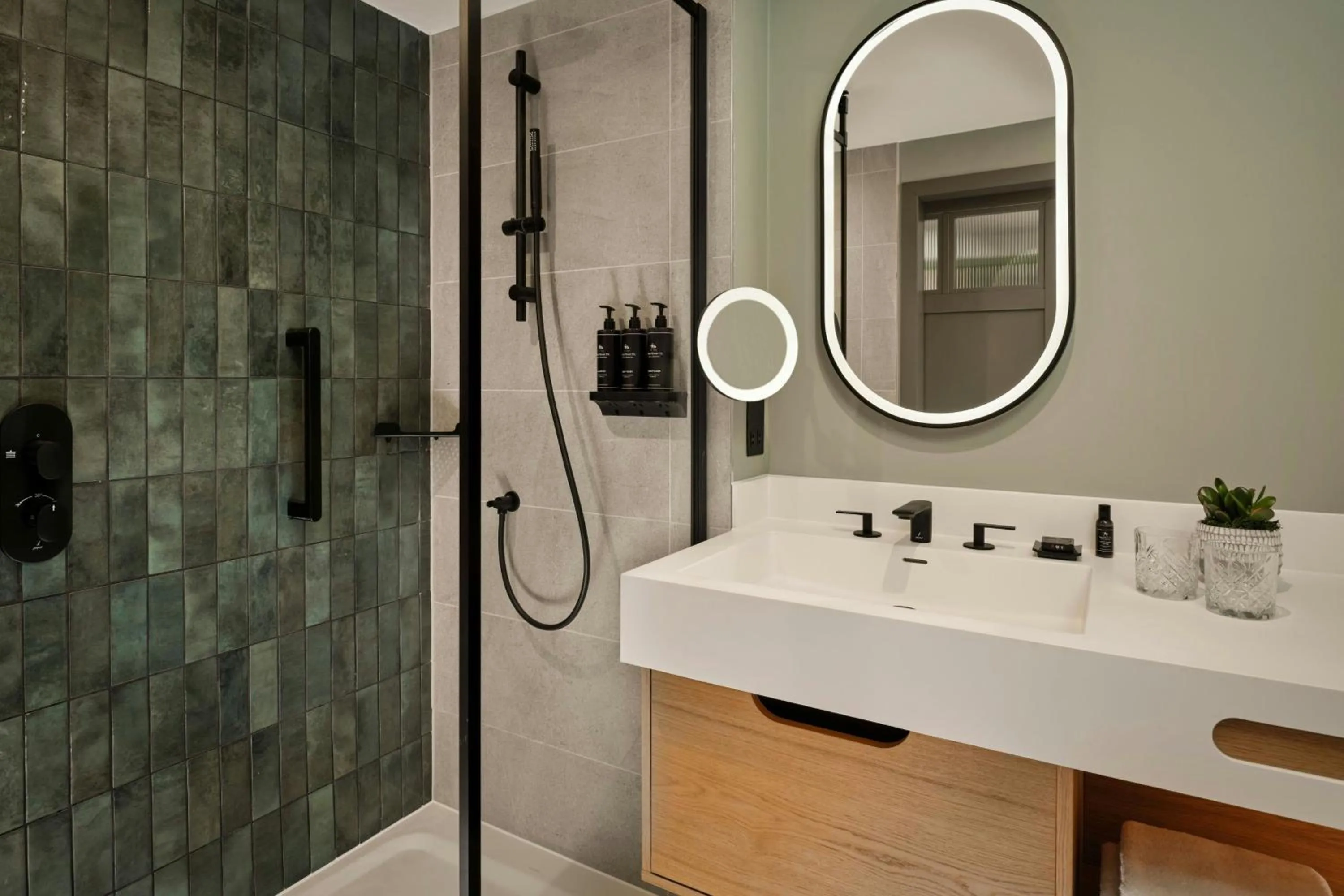 Bathroom in The Reach at Piccadilly, Manchester, a Tribute Portfolio Hotel