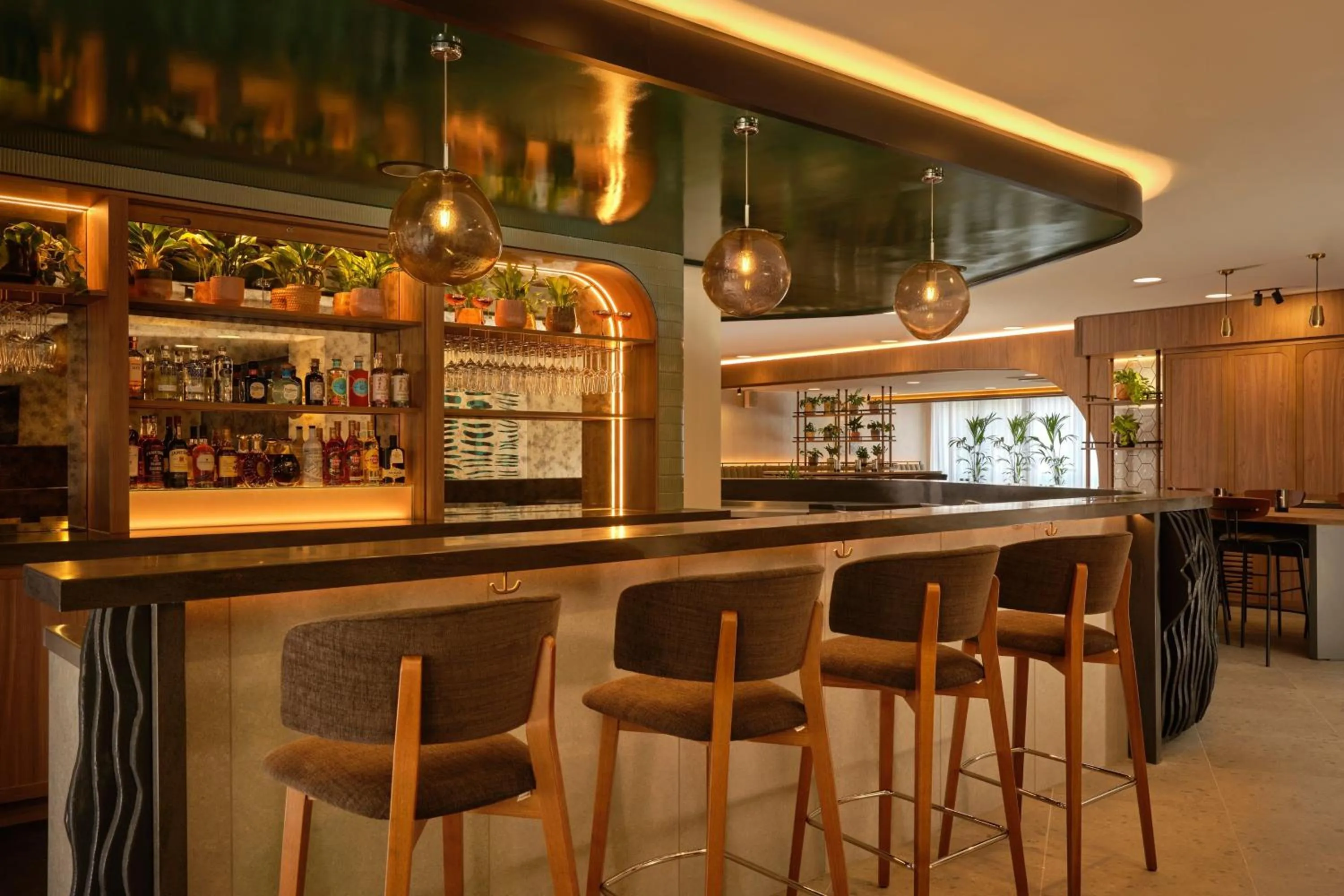 Lounge or bar in The Reach at Piccadilly, Manchester, a Tribute Portfolio Hotel