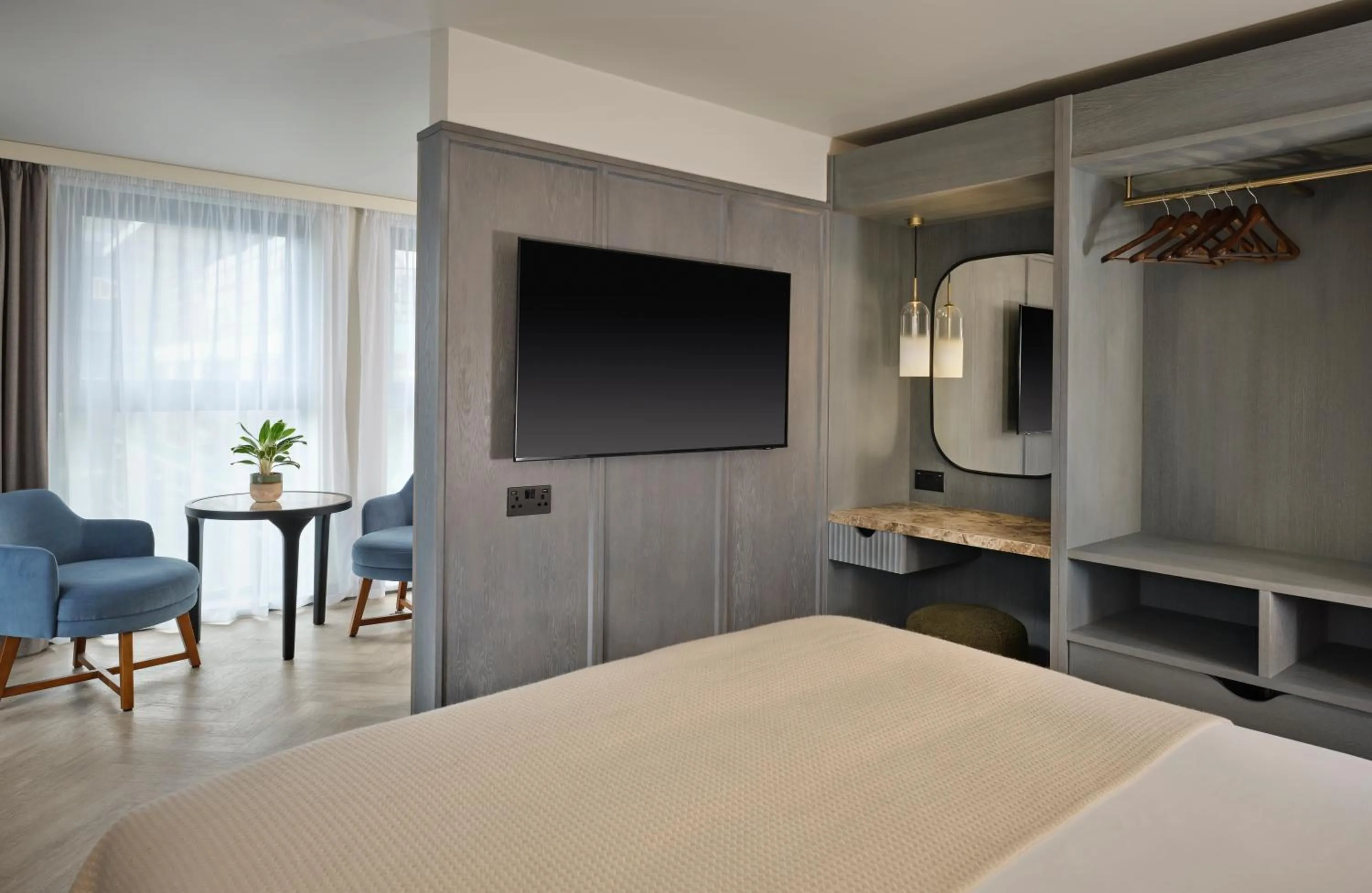 Bedroom, Bed in The Reach at Piccadilly, Manchester, a Tribute Portfolio Hotel