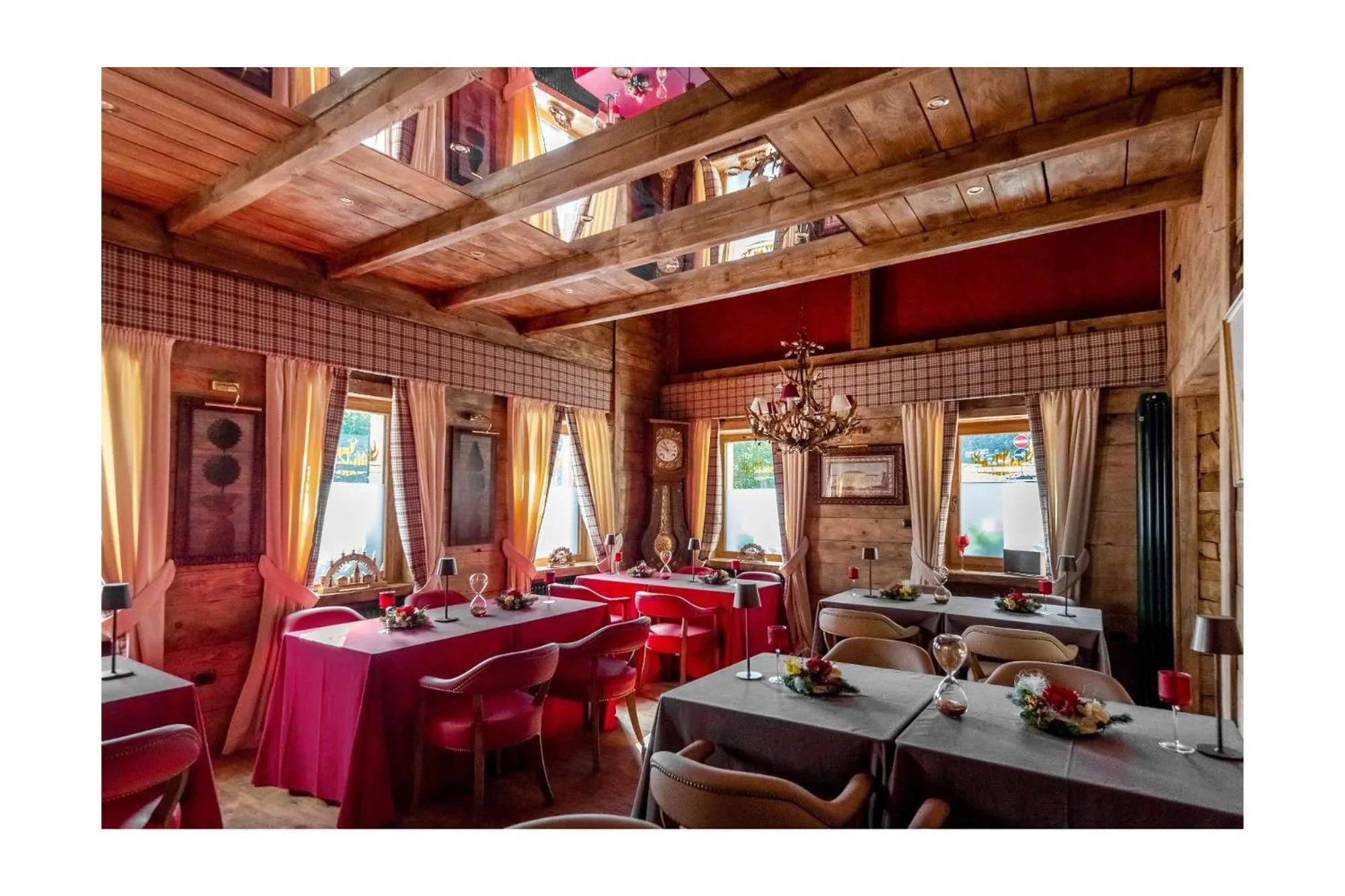 Restaurant/places to eat in Chalet BRAGARD-Boutique Chalet & SPA