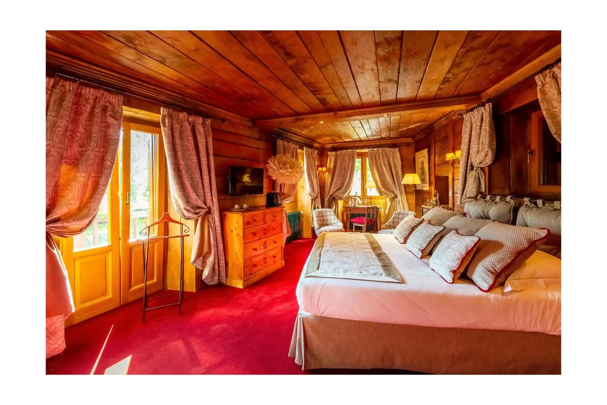 View (from property/room), Bed in Chalet BRAGARD-Boutique Chalet & SPA