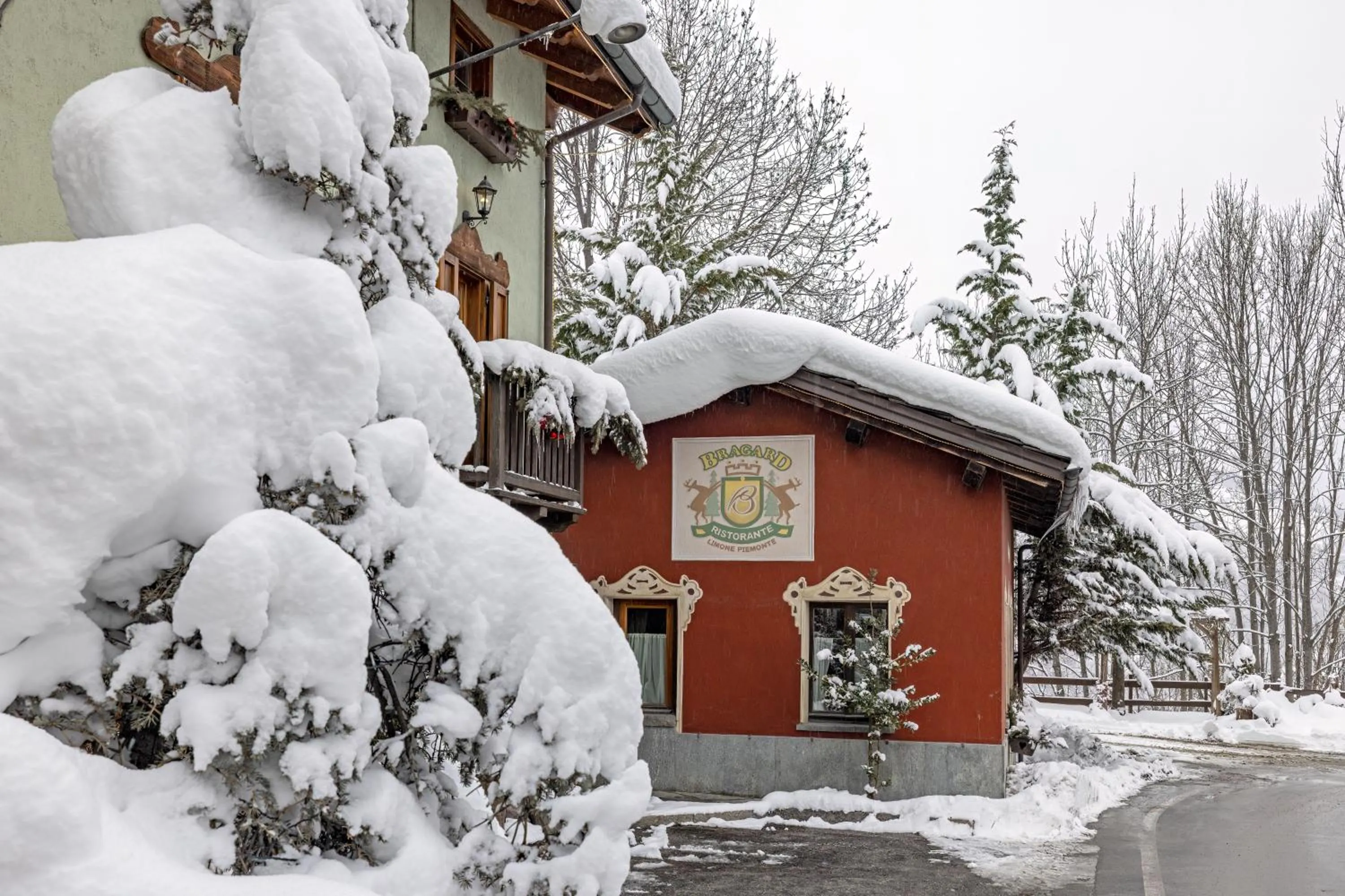 Property building in Chalet BRAGARD-Boutique Chalet & SPA