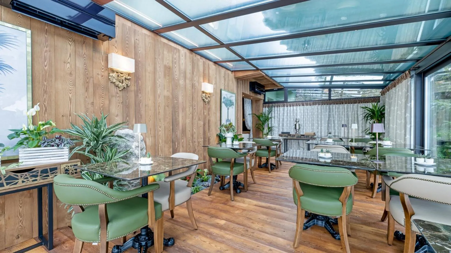 Breakfast in Chalet BRAGARD-Boutique Chalet & SPA