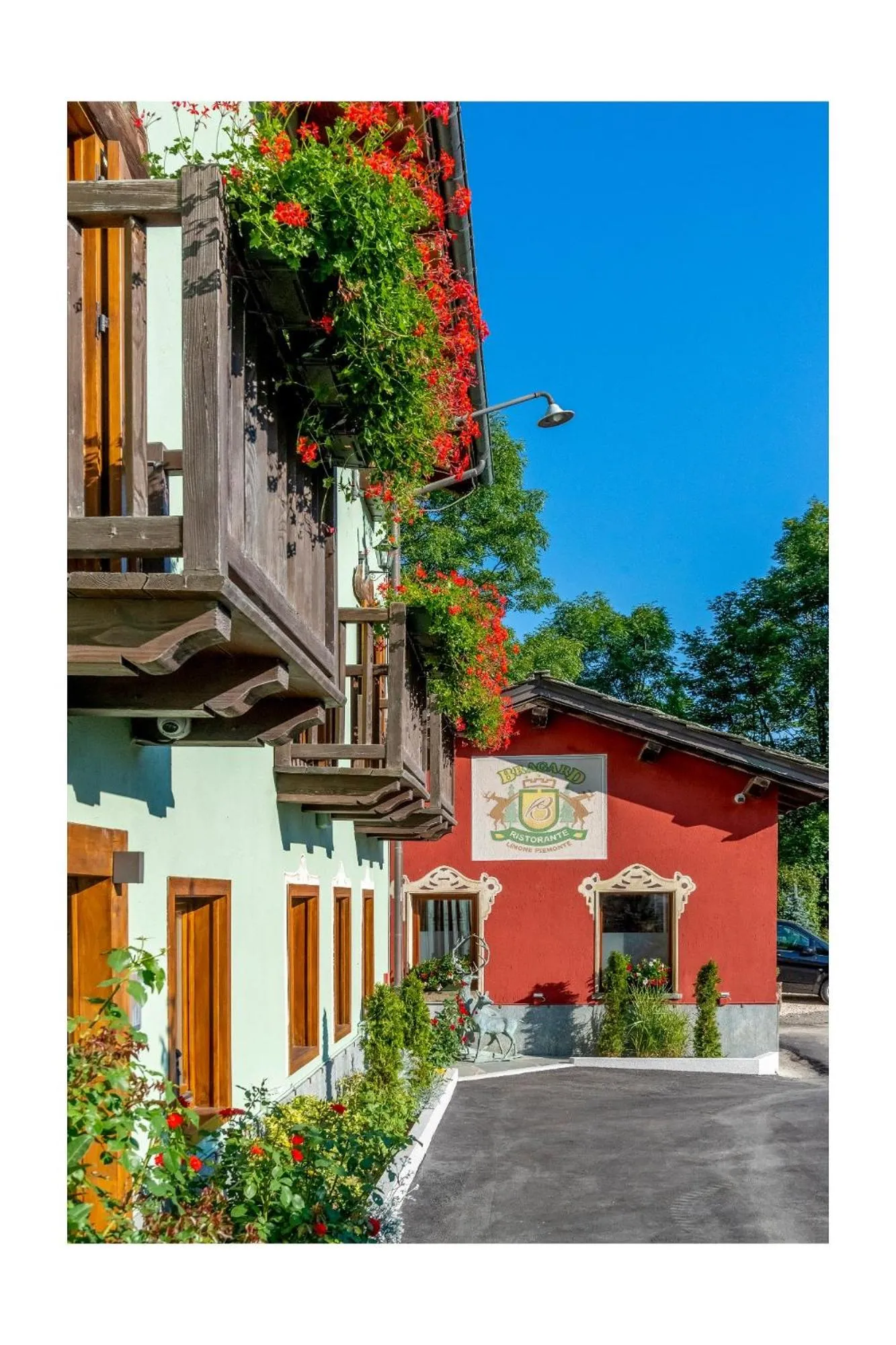 Property building in Chalet BRAGARD-Boutique Chalet & SPA