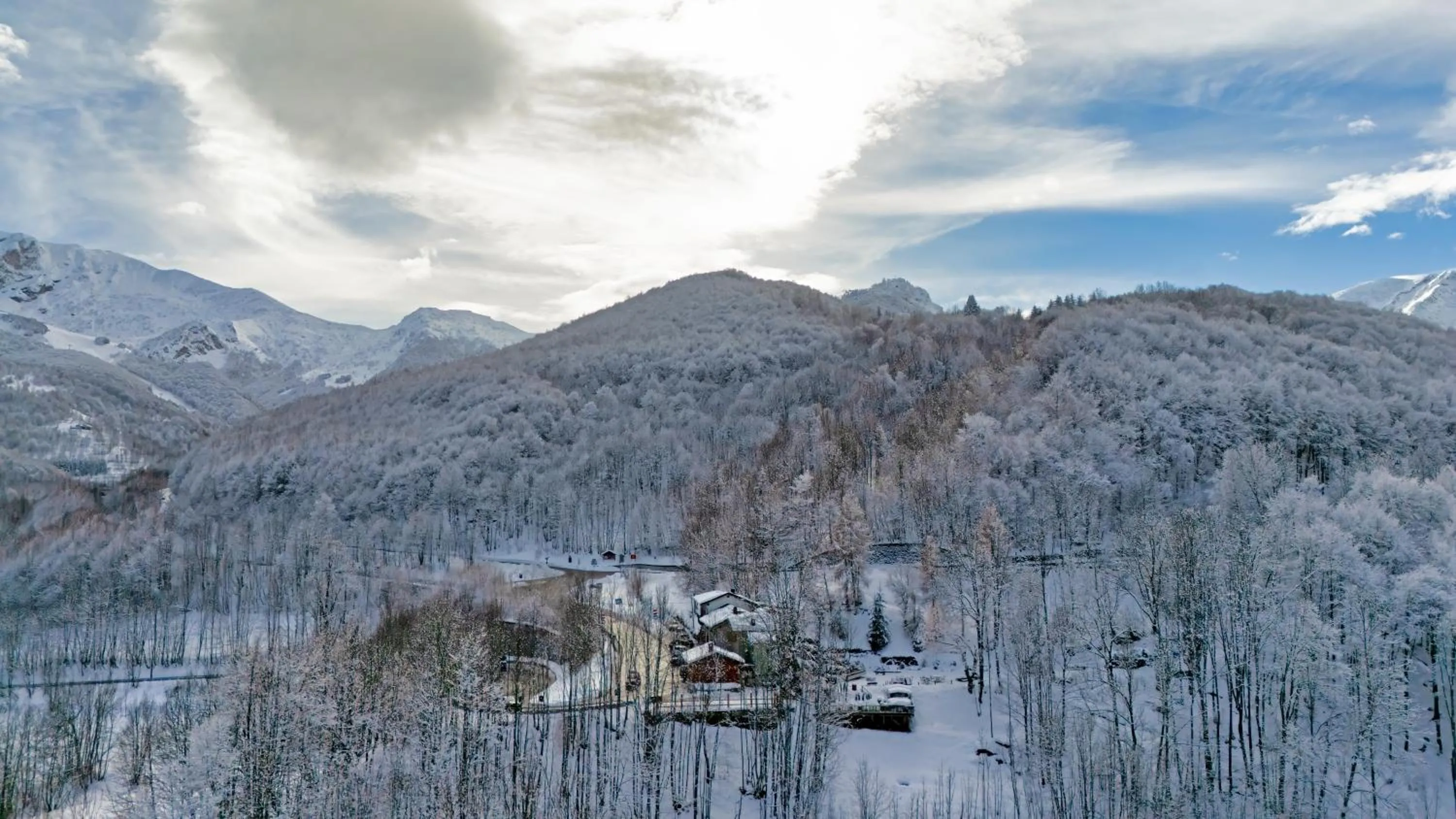 Bird's eye view in Chalet BRAGARD-Boutique Chalet & SPA