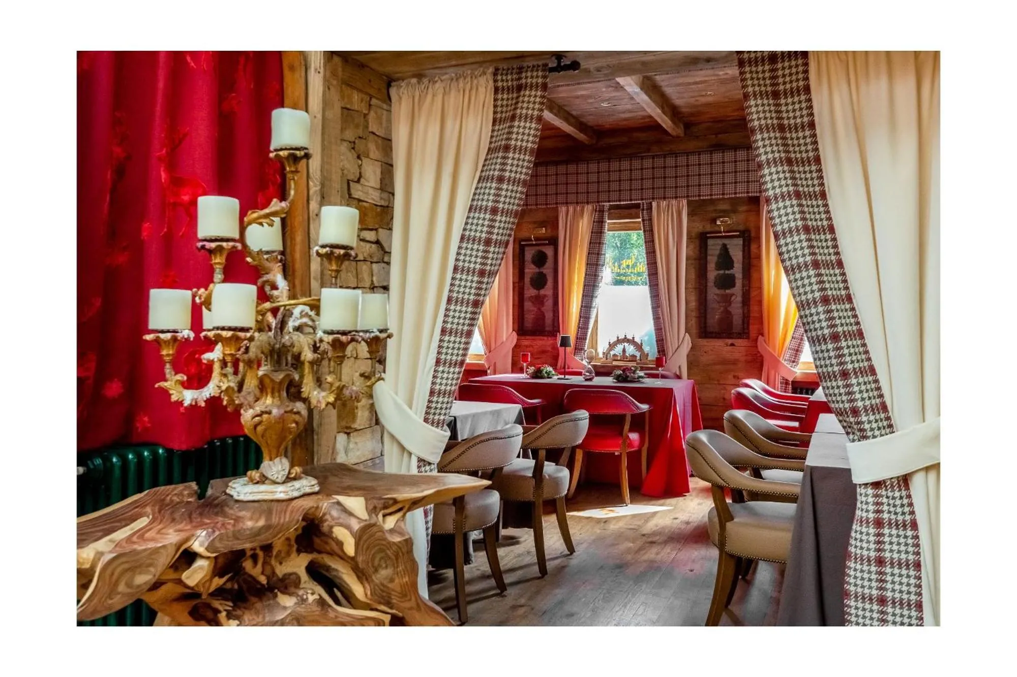 Restaurant/places to eat in Chalet BRAGARD-Boutique Chalet & SPA