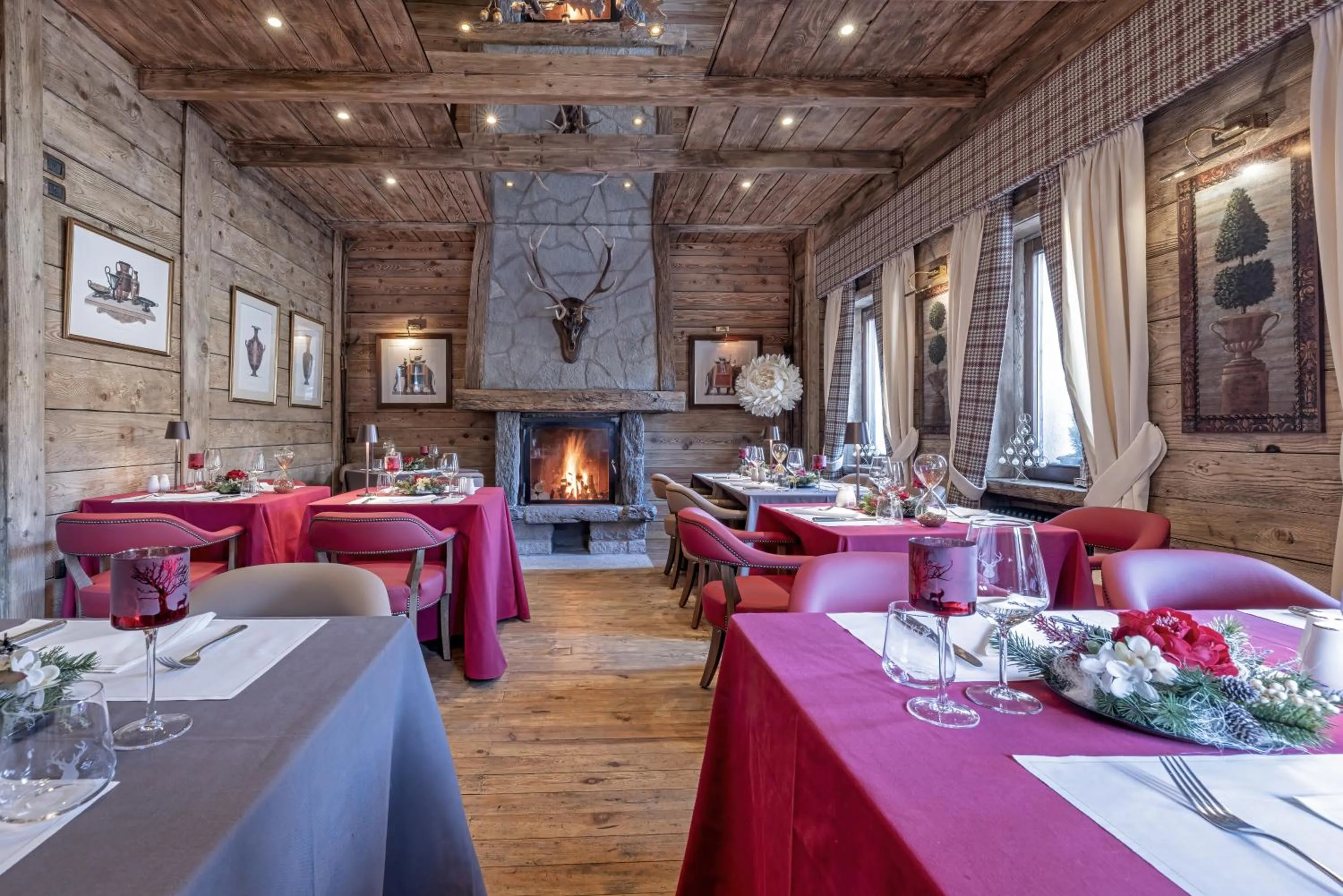 Restaurant/places to eat in Chalet BRAGARD-Boutique Chalet & SPA