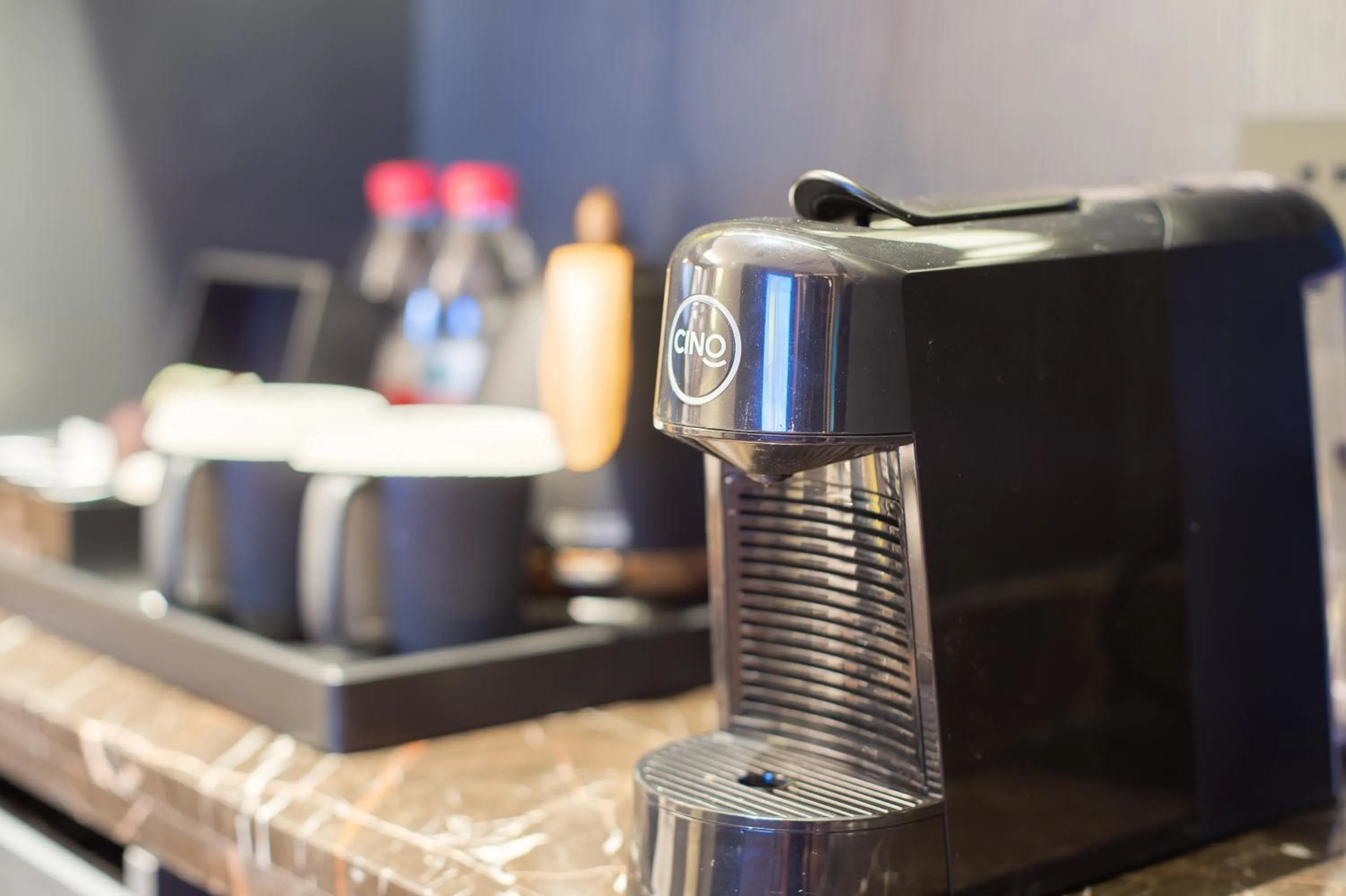 Coffee/tea facilities in ELITE International Hotel Taikoo Hui Plaza Gangding Metro Station Branch