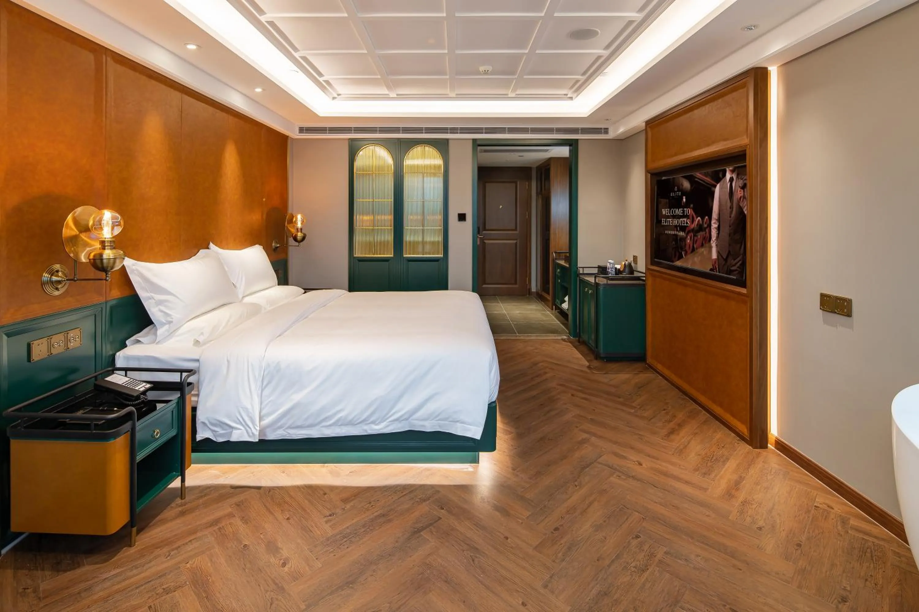Bed in ELITE International Hotel Taikoo Hui Plaza Gangding Metro Station Branch