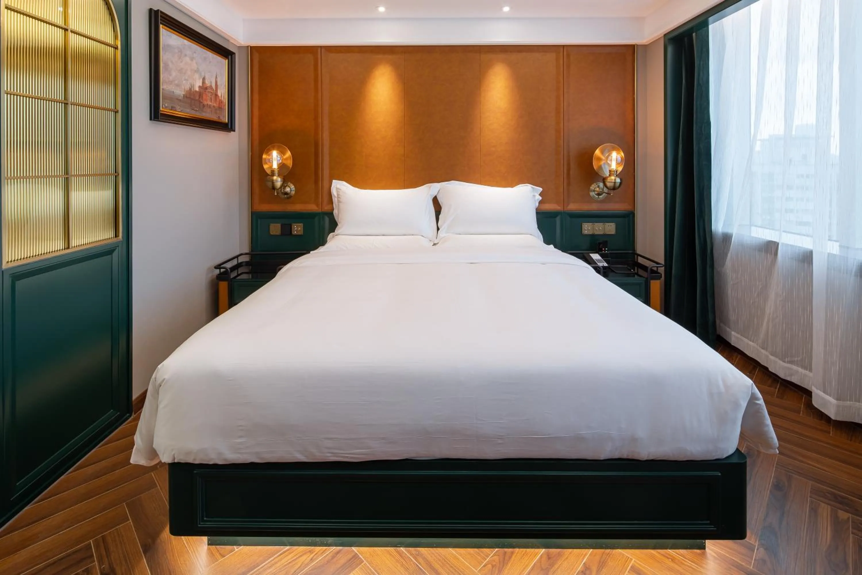 Bed in ELITE International Hotel Taikoo Hui Plaza Gangding Metro Station Branch