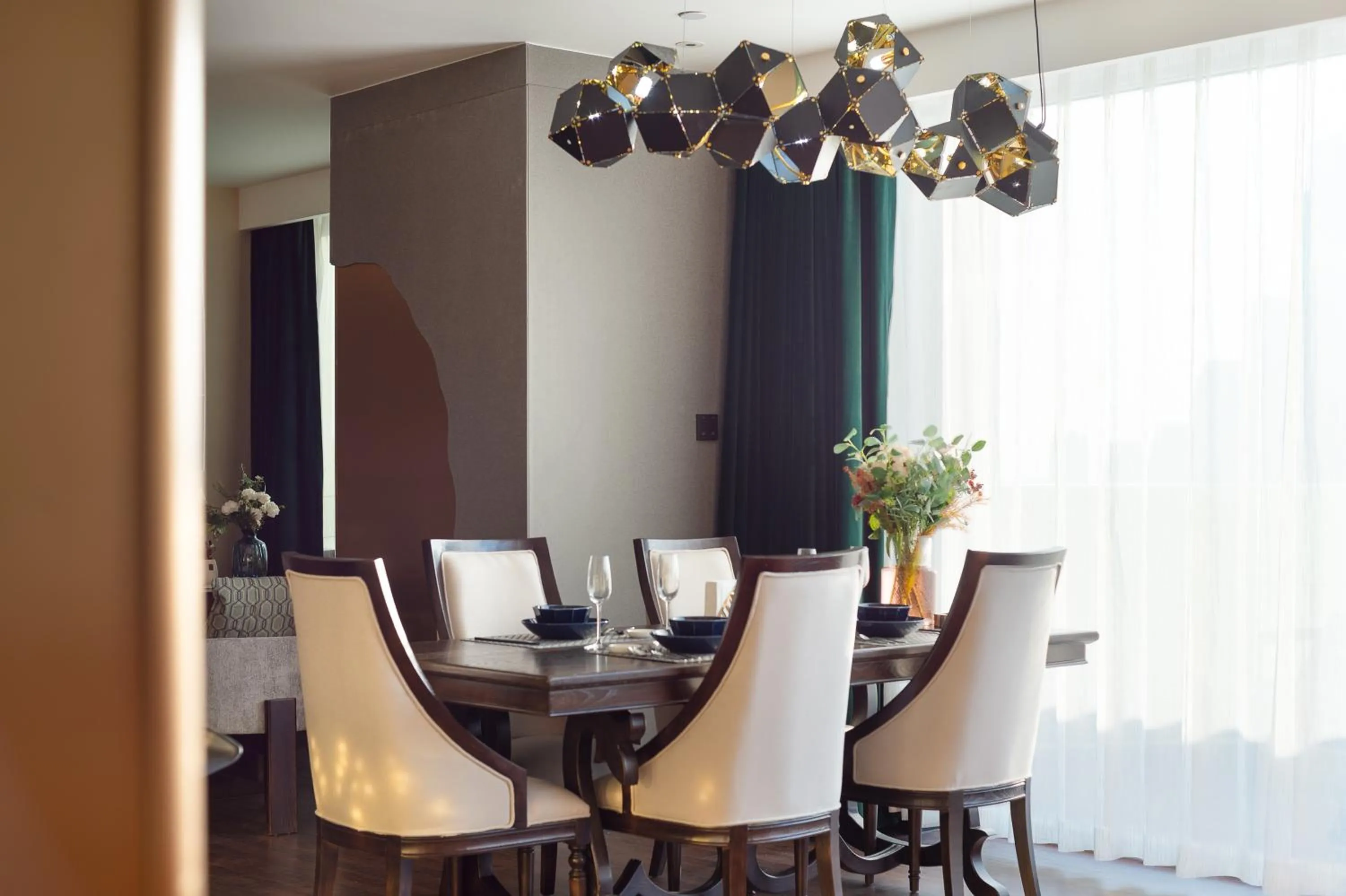 Living room in ELITE International Hotel Taikoo Hui Plaza Gangding Metro Station Branch