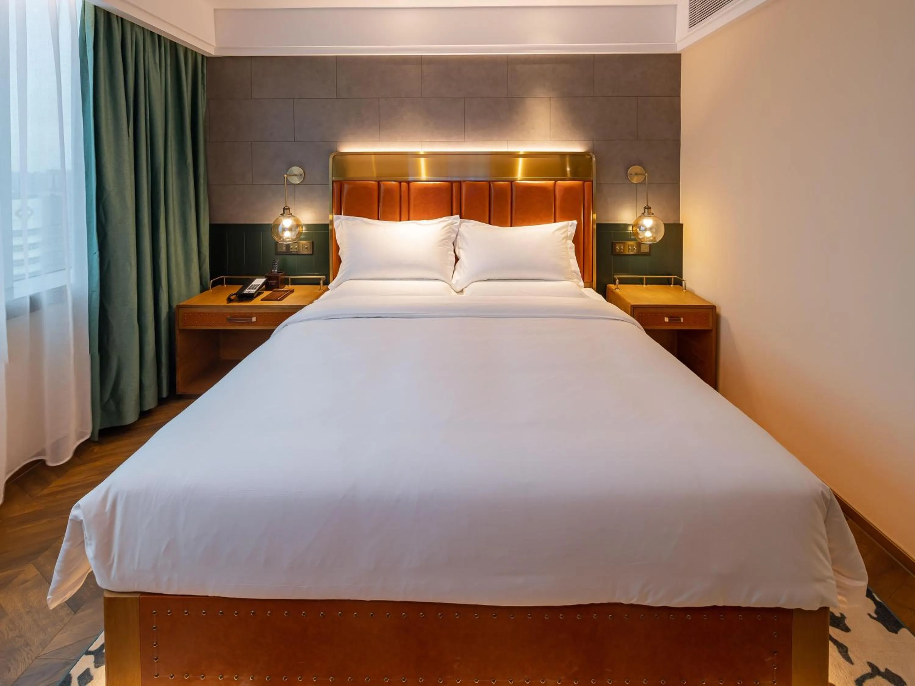 Bed in ELITE International Hotel Taikoo Hui Plaza Gangding Metro Station Branch