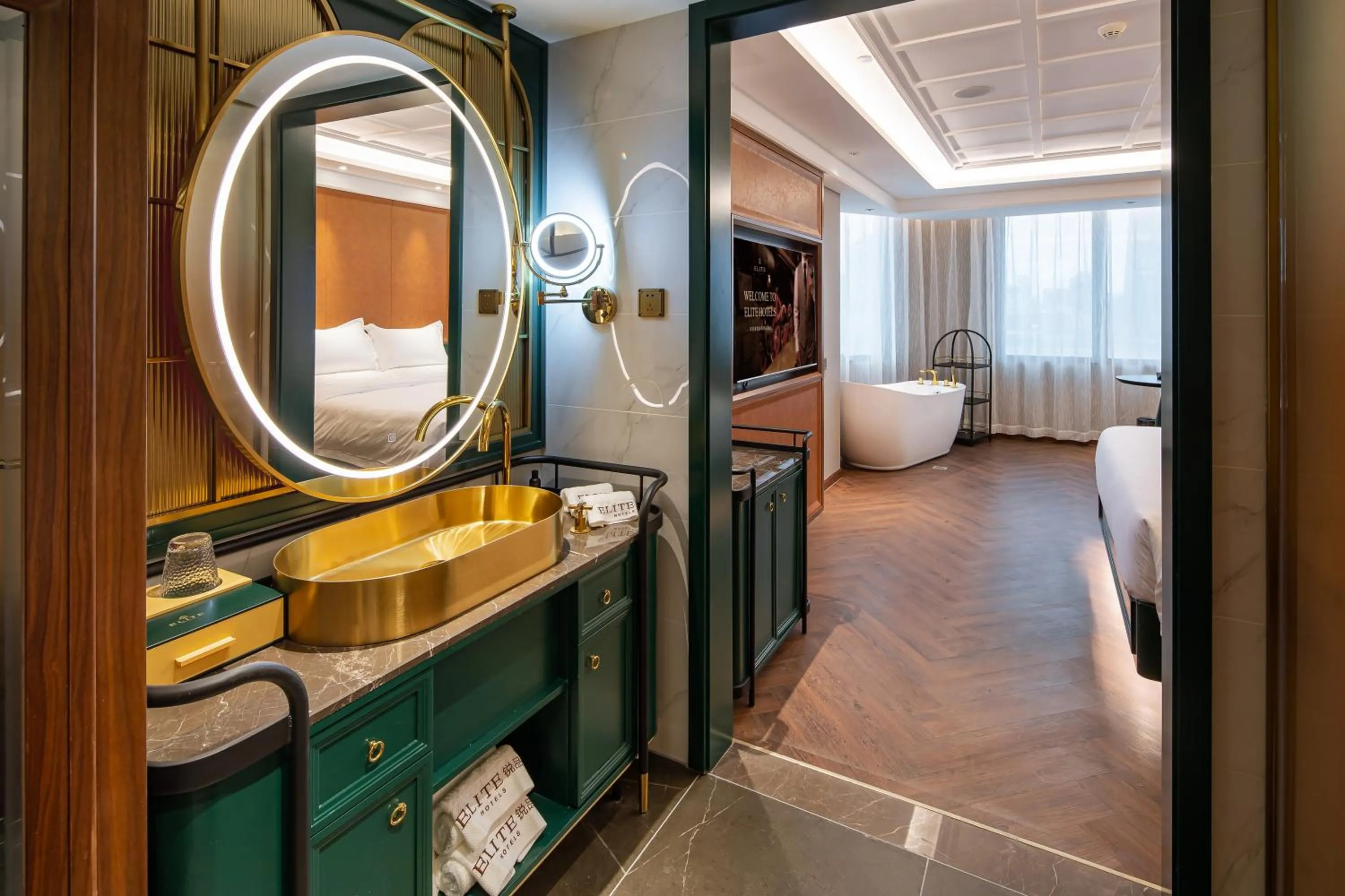 Bed in ELITE International Hotel Taikoo Hui Plaza Gangding Metro Station Branch