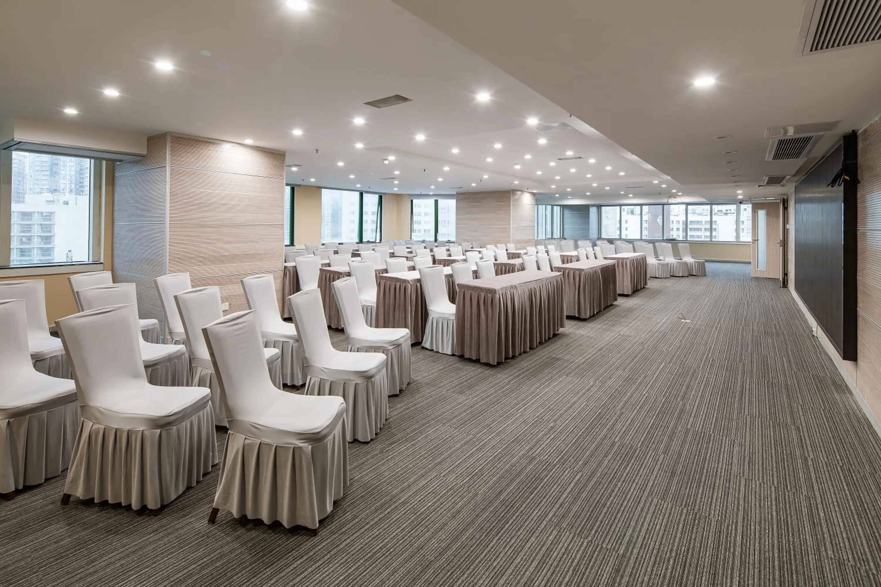 Meeting/conference room in ELITE International Hotel Taikoo Hui Plaza Gangding Metro Station Branch