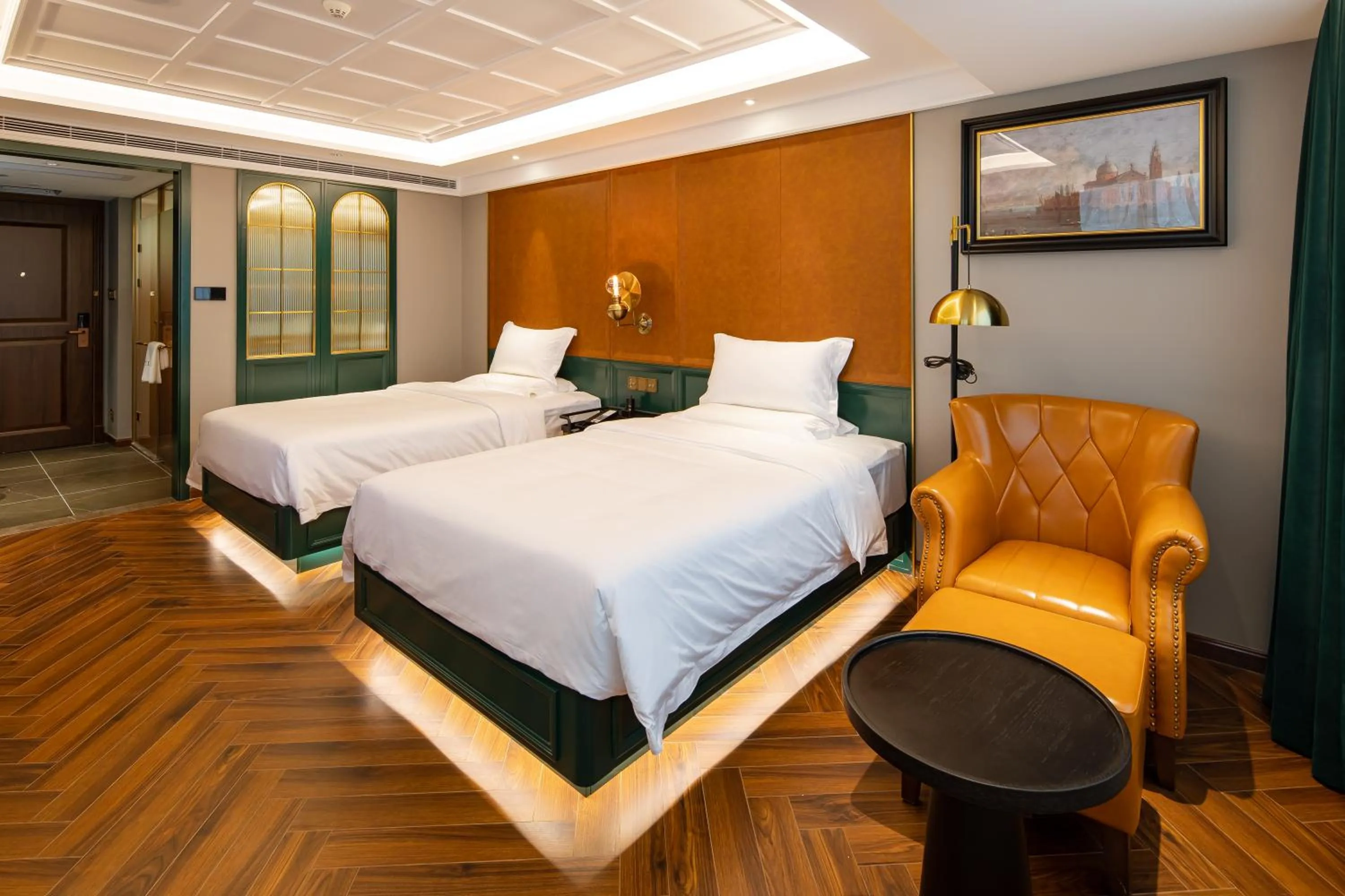 Bed in ELITE International Hotel Taikoo Hui Plaza Gangding Metro Station Branch