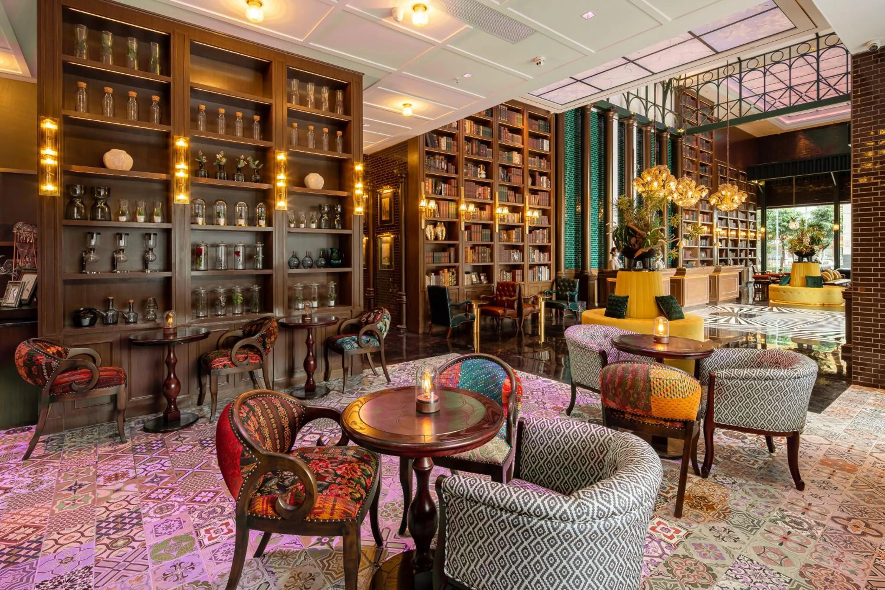 Restaurant/places to eat in ELITE International Hotel Taikoo Hui Plaza Gangding Metro Station Branch