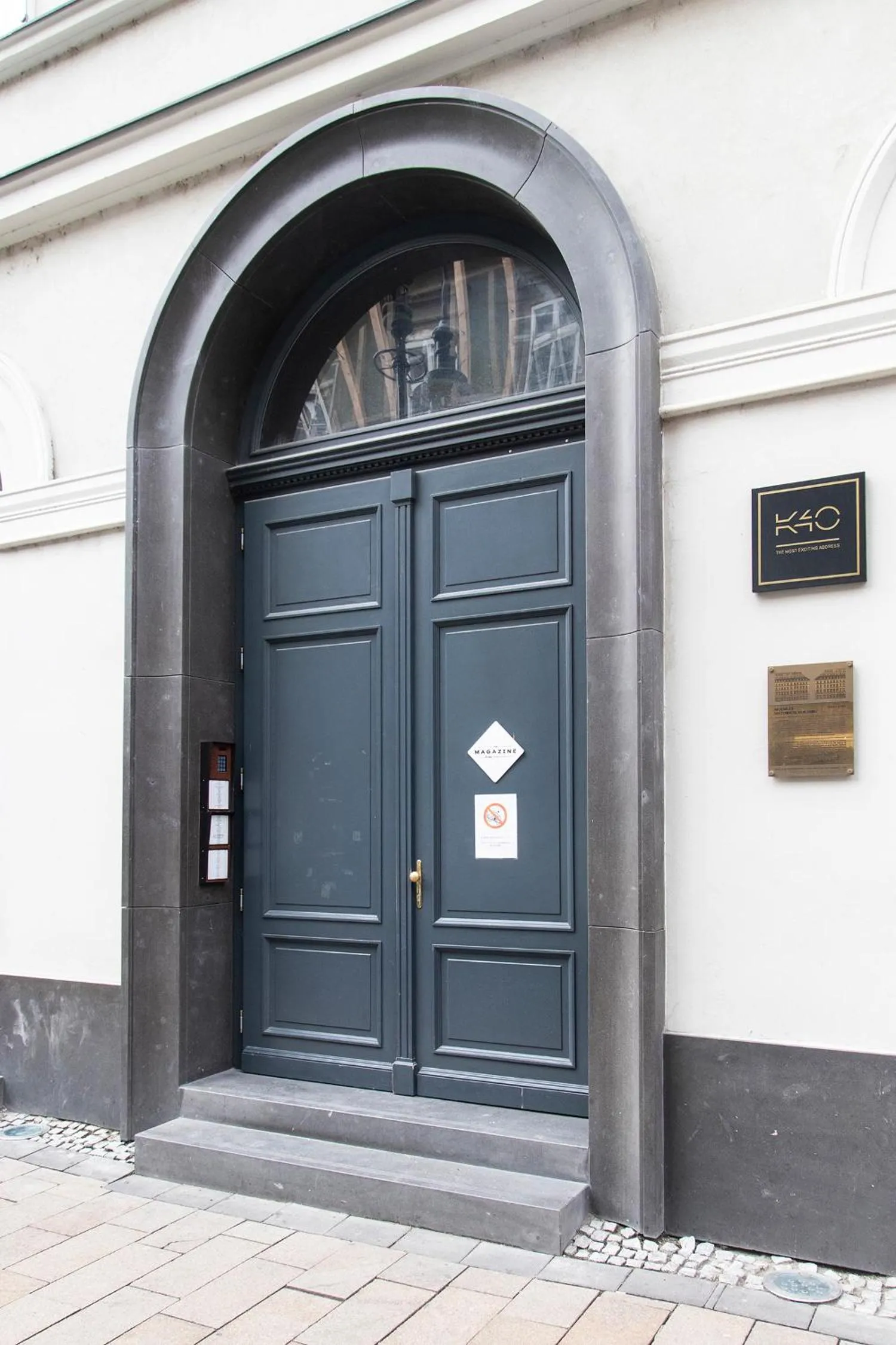 Facade/entrance in Chill 'N' Joy Boutique suites