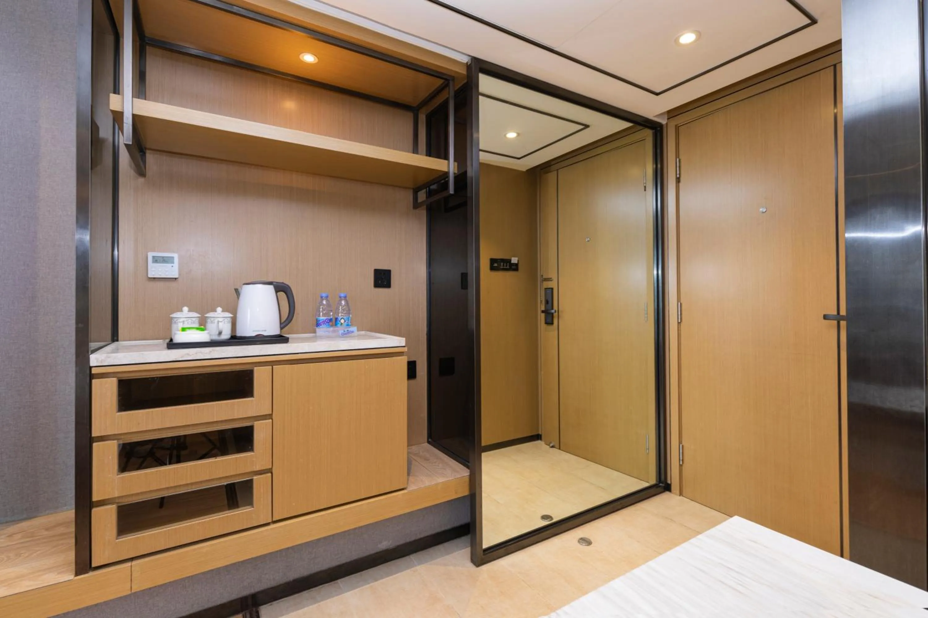 wardrobe in Orange Tree International Hotel Zhujiang New Town Huacheng Sqaure Branch