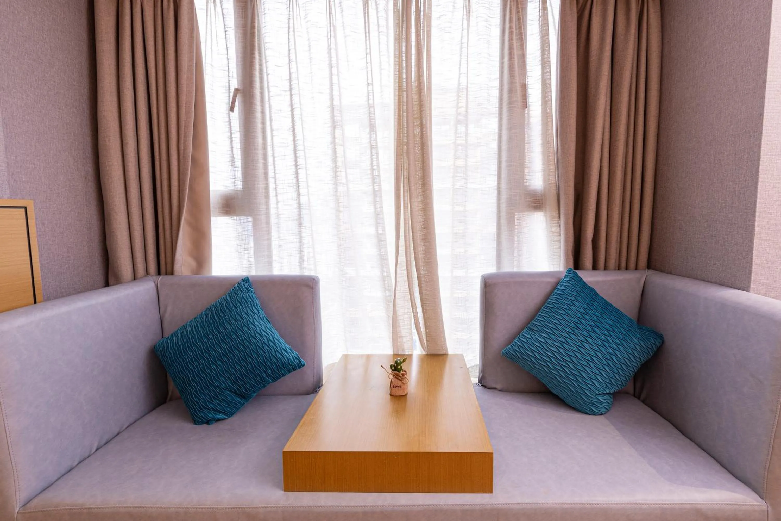 Living room in Orange Tree International Hotel Zhujiang New Town Huacheng Sqaure Branch