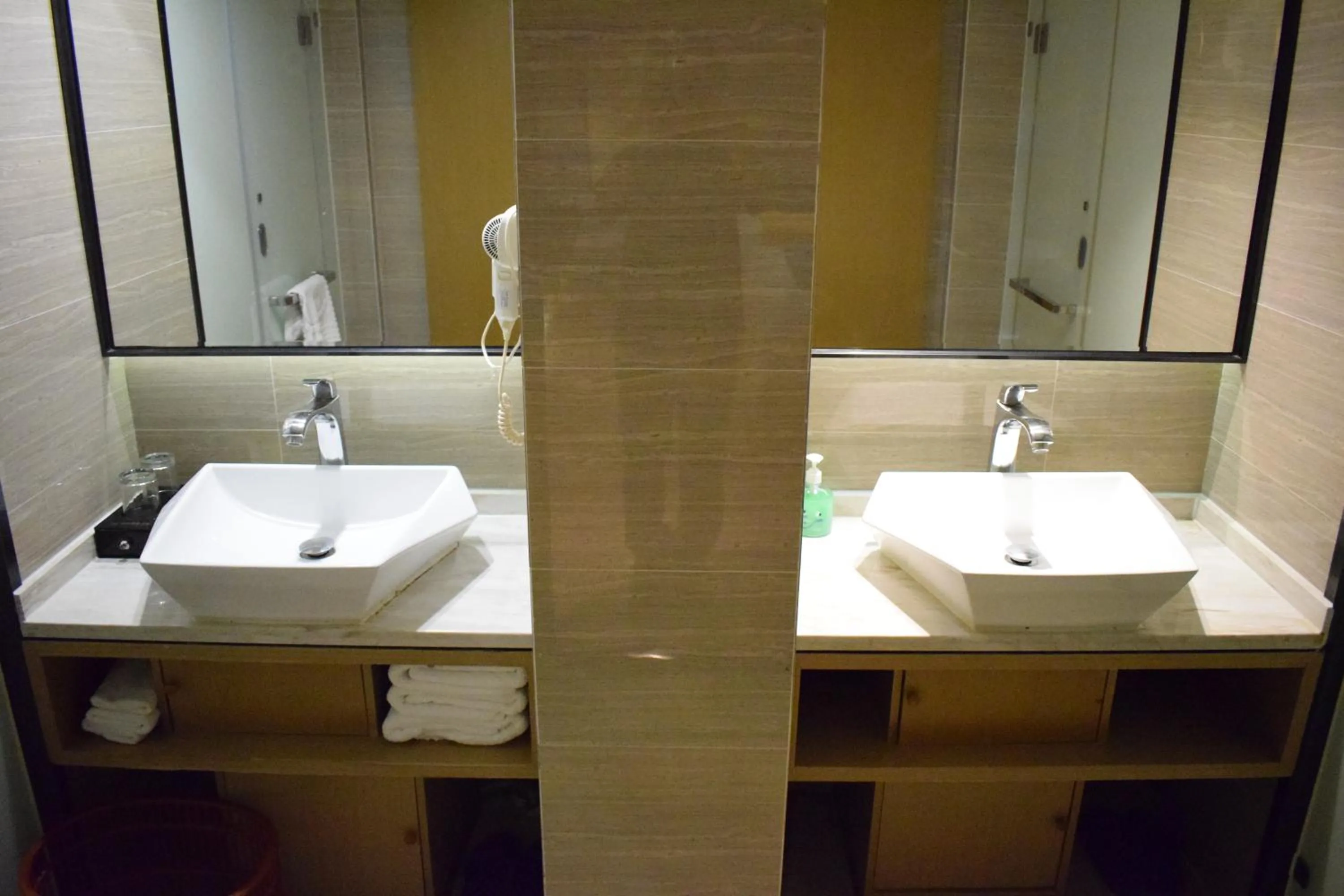 Bathroom in Orange Tree International Hotel Zhujiang New Town Huacheng Sqaure Branch