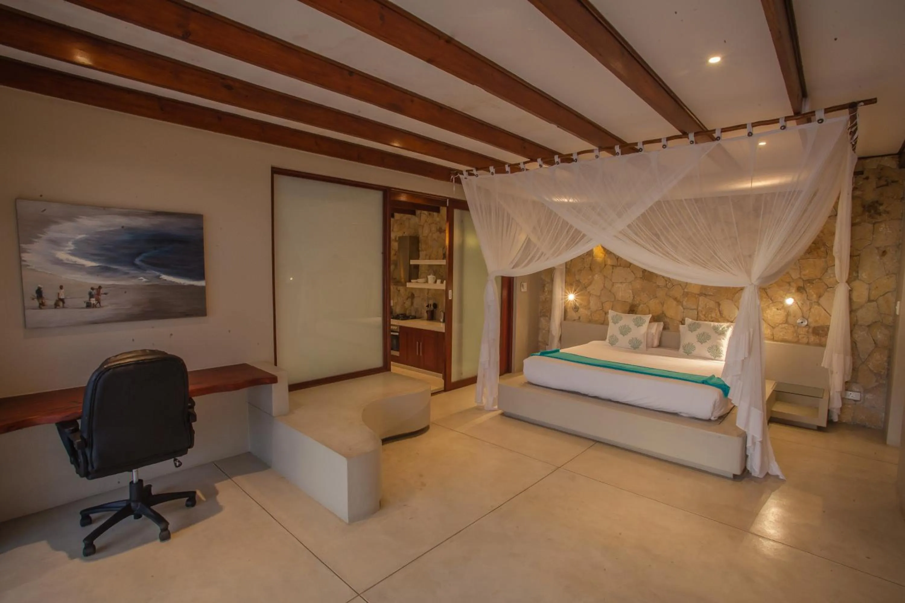 Bedroom, Bed in Bahia Mar Boutique Hotel